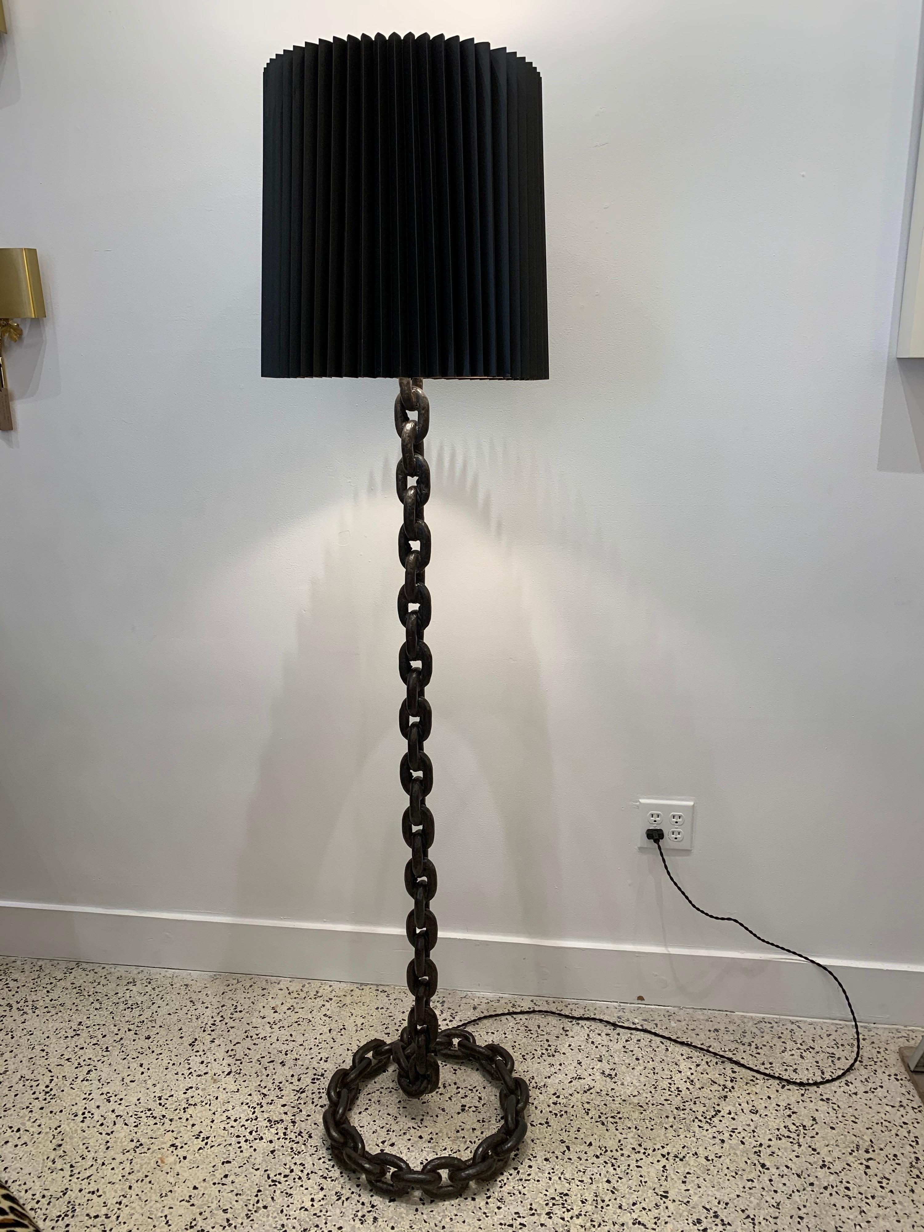 Heavy Iron Chain Links Floor Lamp in the Style of Franz West 3