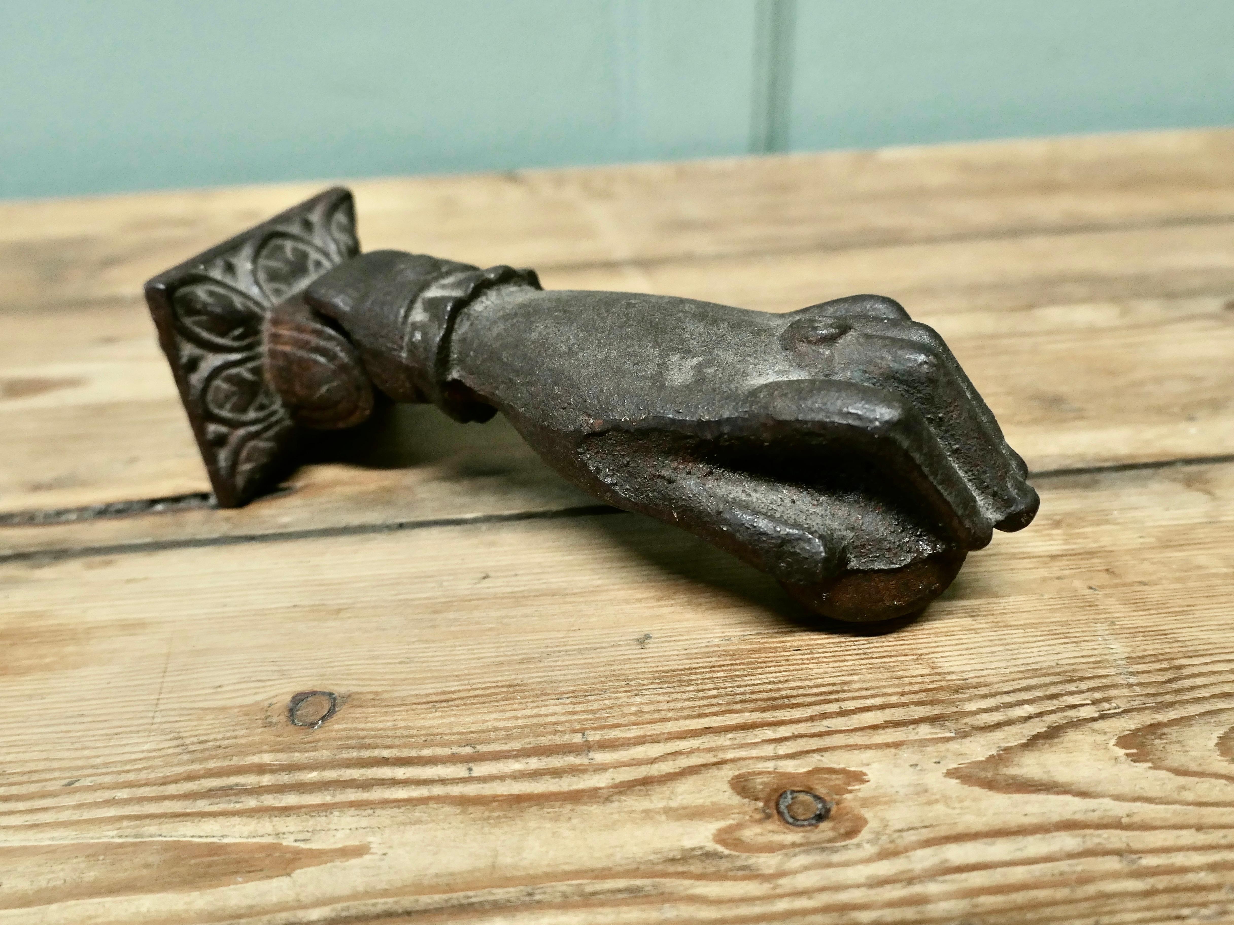 Heavy Iron Door Knocker, a Hand Knocking on the Door In Good Condition For Sale In Godshill, Isle of Wight