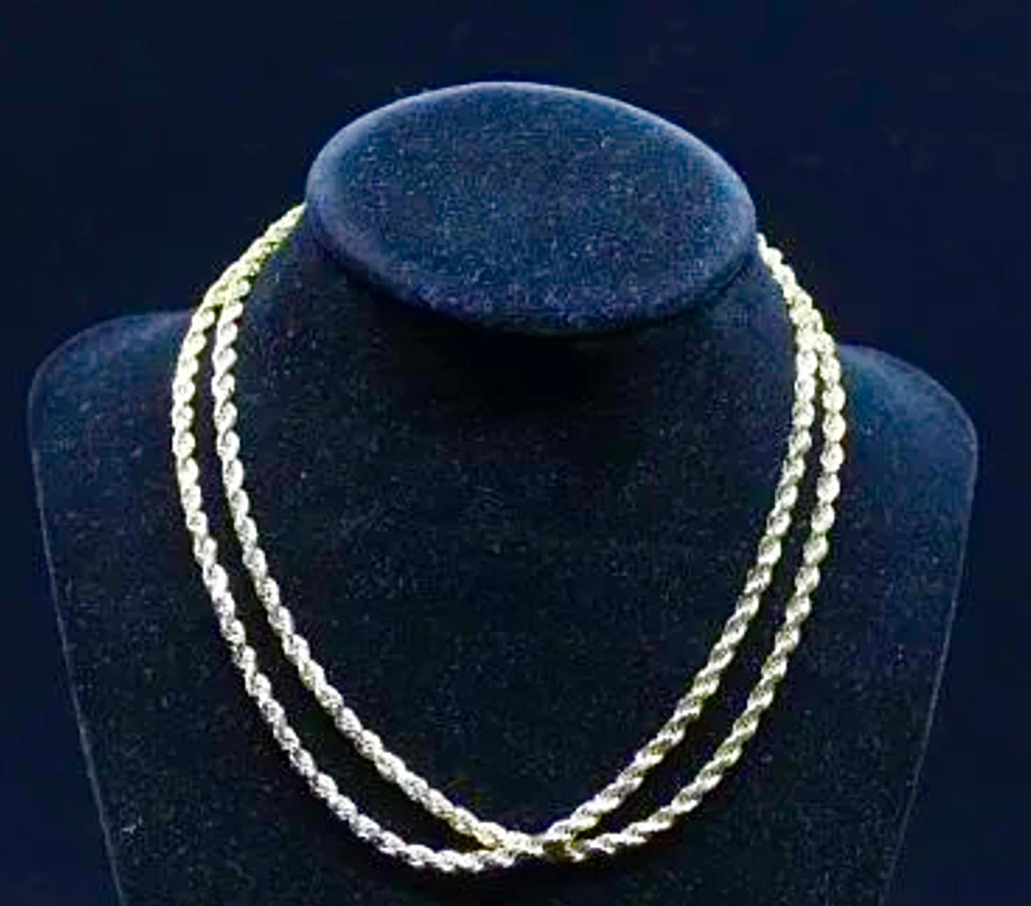Heavy Italian 14k Yellow Gold Link Chain Necklace. The necklace measures 30 inches. It is marked 14k Italy and it weighs 39 Grams!! This beautiful 14K necklace is offered here in excellent condition.