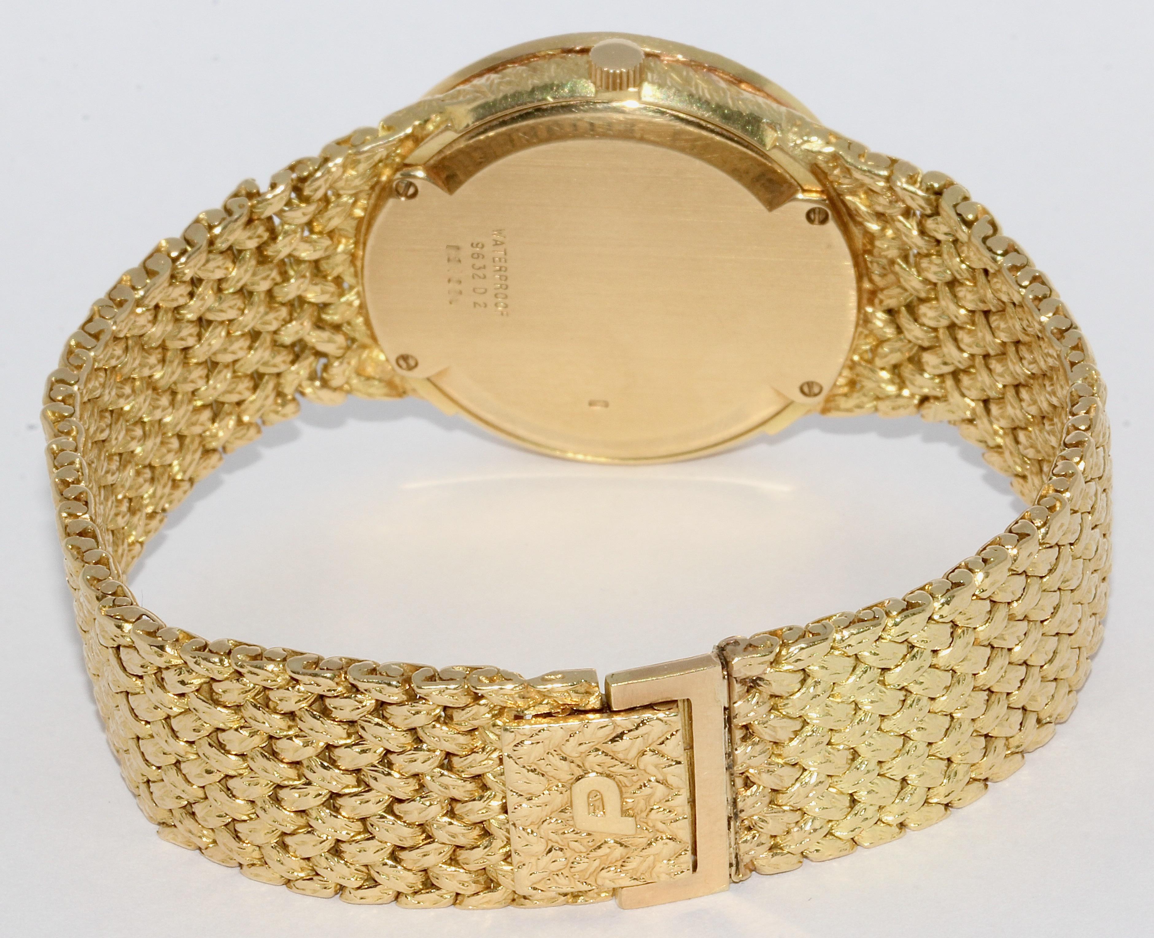 Montre-bracelet lourde pour femme Piaget en or jaune massif 18 carats avec diamants État moyen - En vente à Berlin, DE