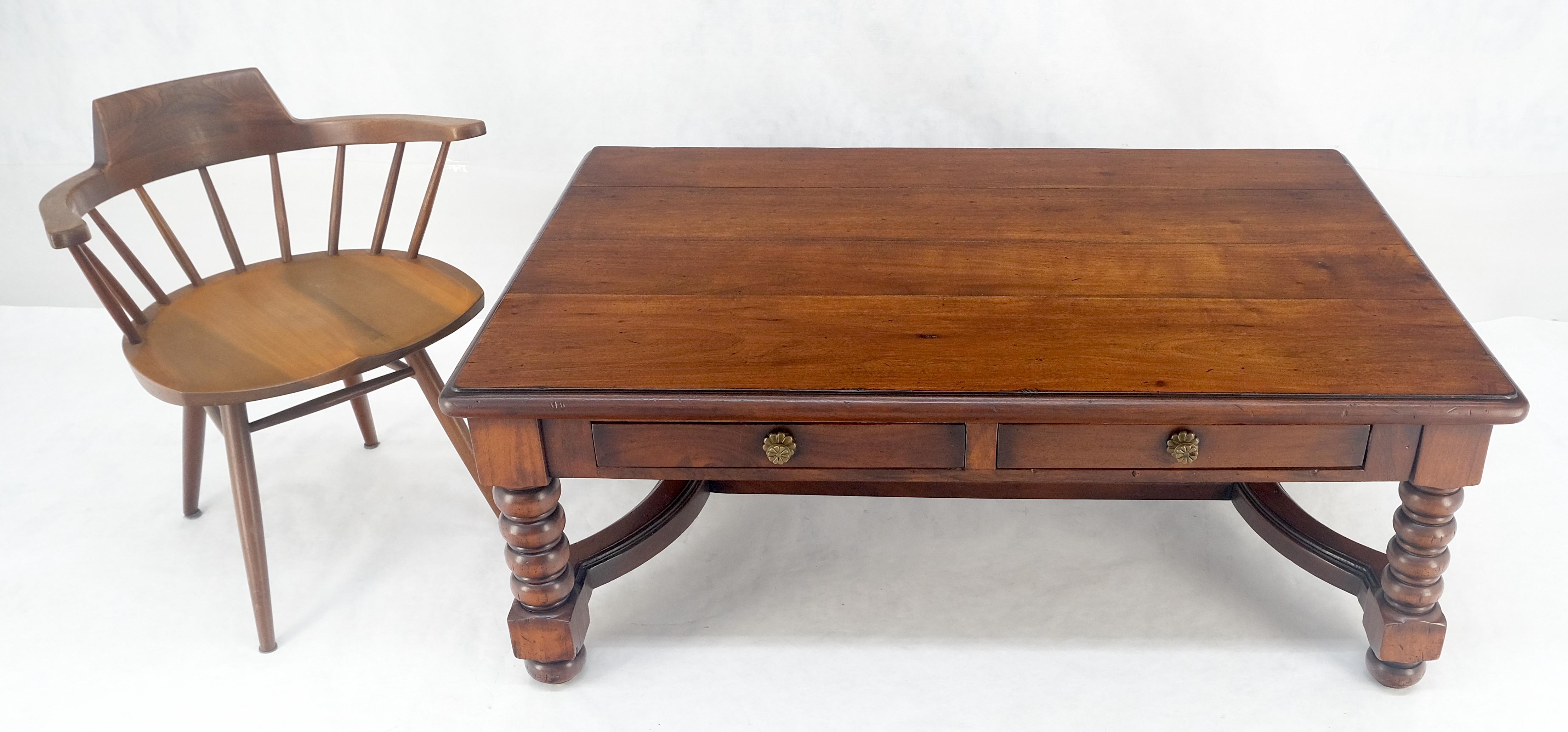Mesa de centro italiana de caoba maciza 30x54 colonial española con cajón en venta 3