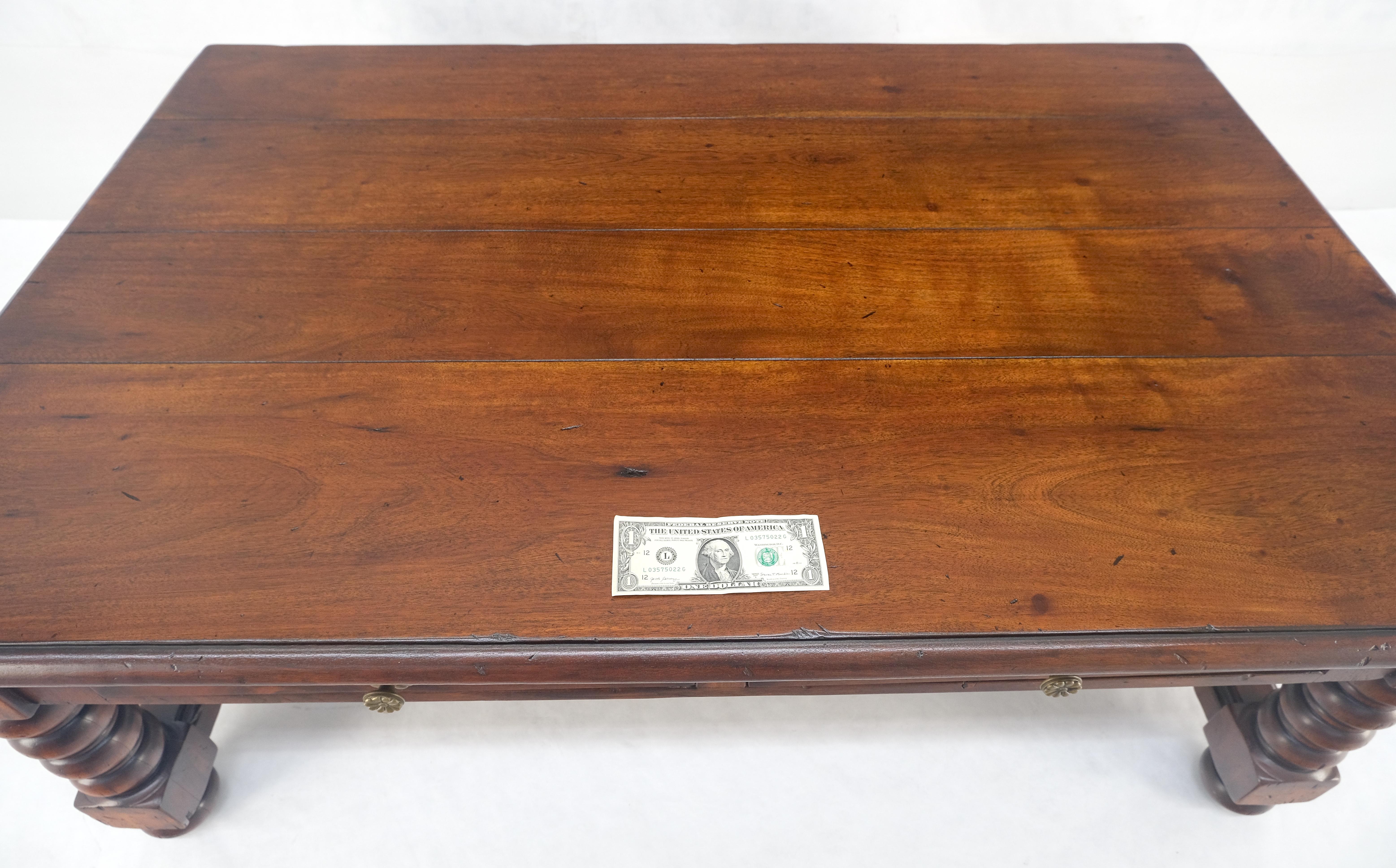 Mesa de centro italiana de caoba maciza 30x54 colonial española con cajón Caoba en venta