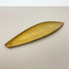 Heavy Large Brass Shell Plate Desk Element Auböck Hagenauer Era, Germany, 1950s