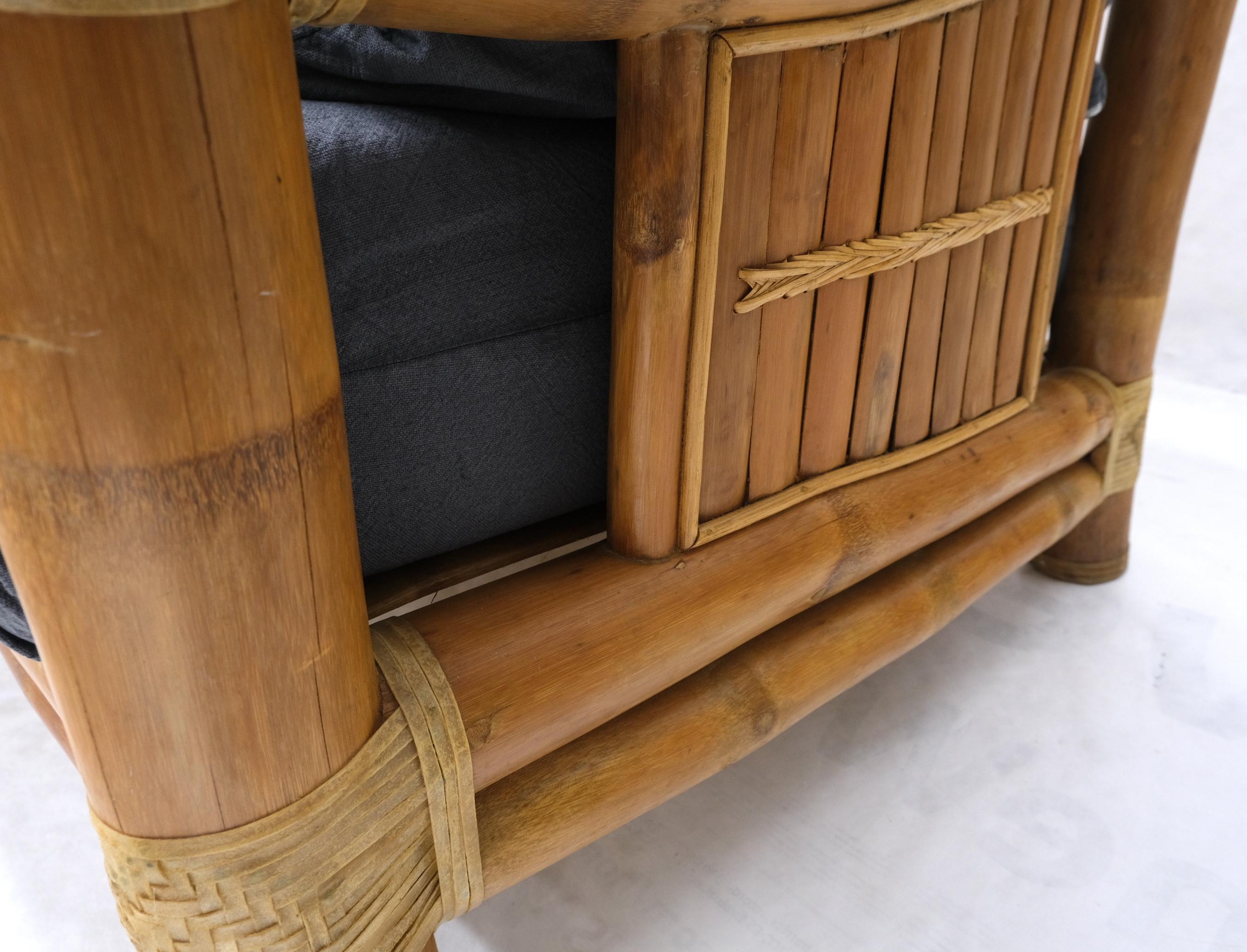 Mid-Century Modern-Sofa mit großem Bambusrahmen und großem Durchmesser  im Angebot 4