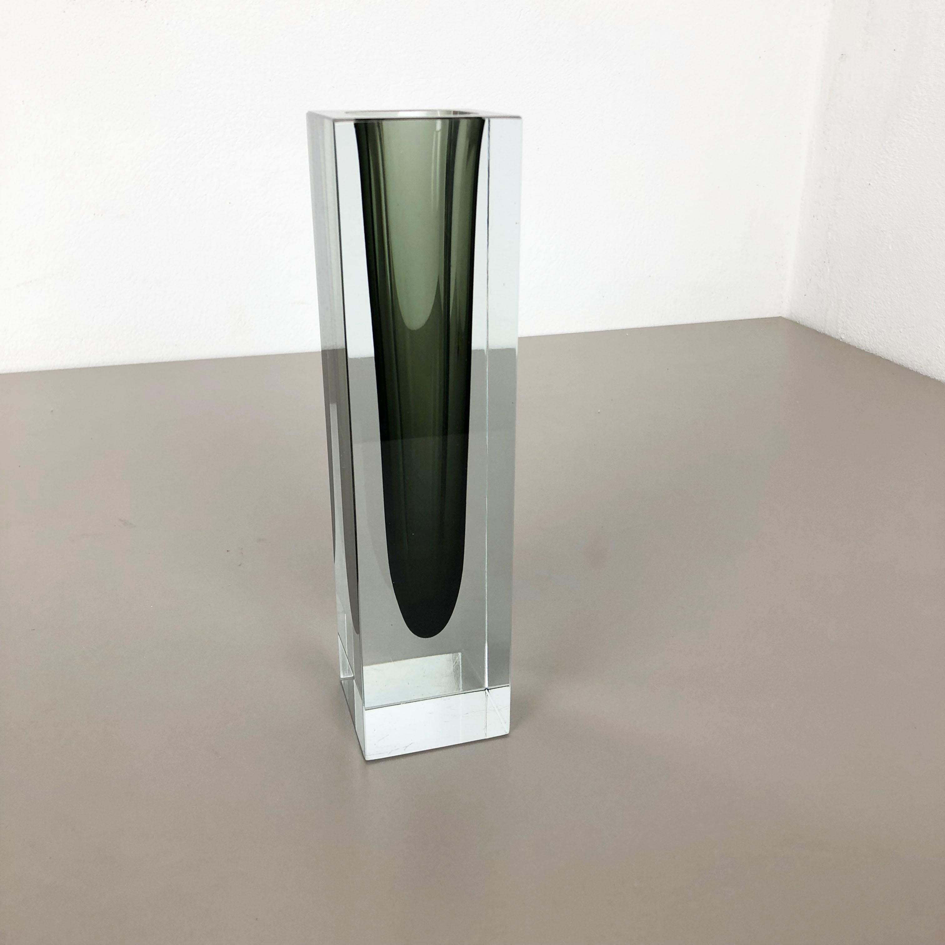 Article:

Murano glass vase


Origin:

Murano, Italy


Design:

Flavio Poli for Seguso attributed.


Decade:

1970s



This original vintage glass vases was designed by Flavio Poli attribibuted and produced in the 1970s in