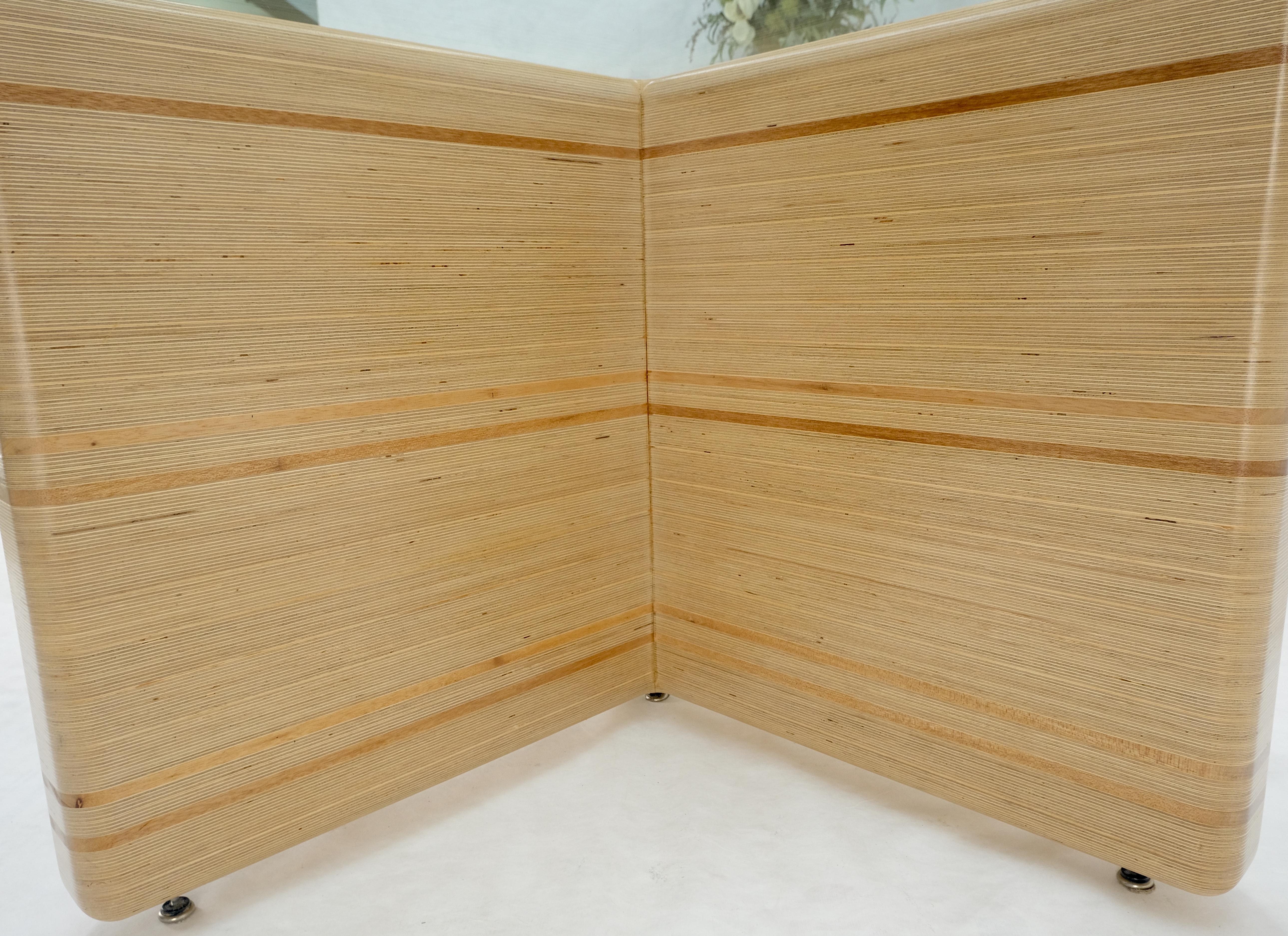 Madera contrachapada de capas gruesas y fresada Base en forma de V de mediados de siglo Tapa de cristal de 3/4