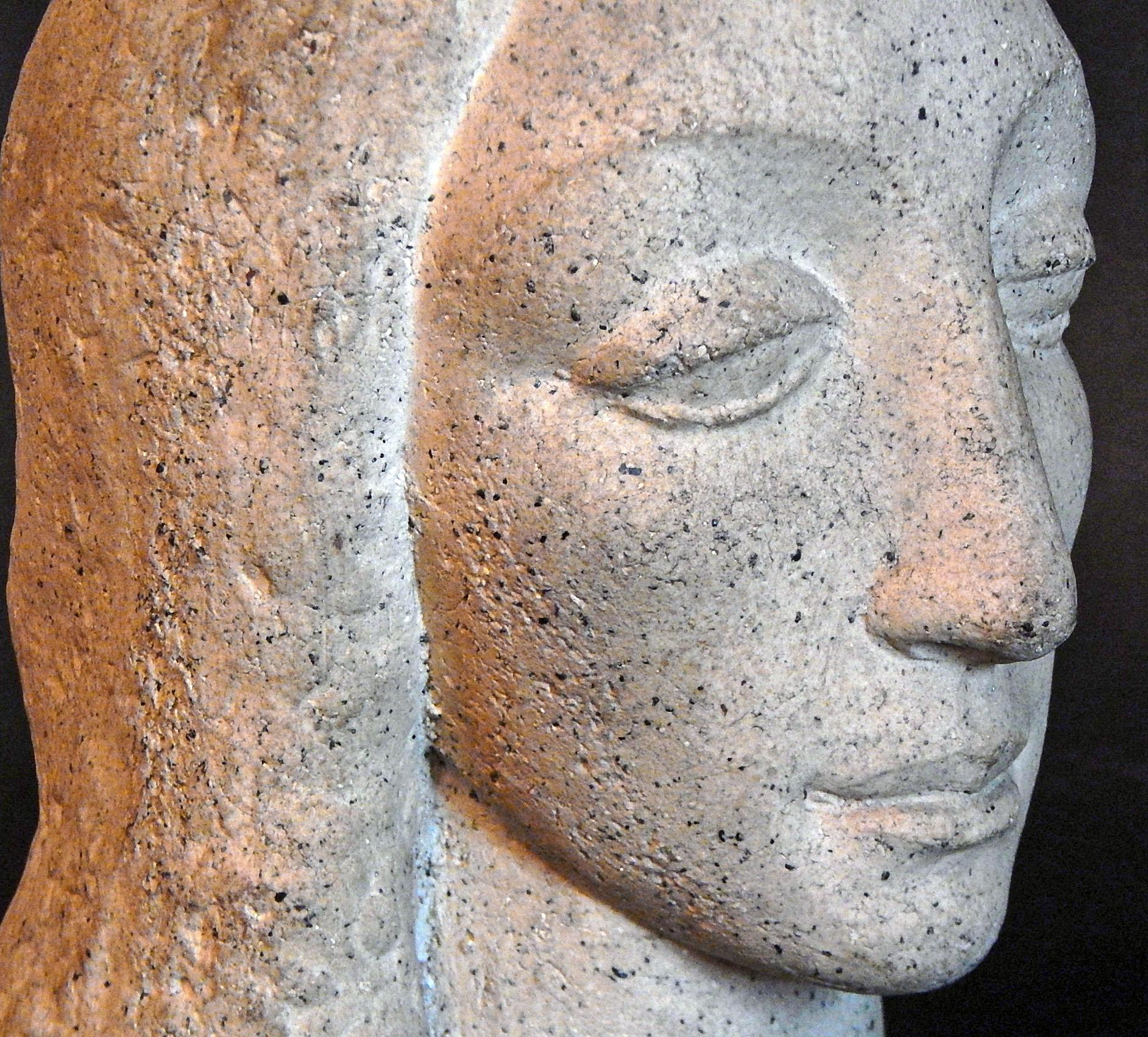 „“ stark bezogener weiblicher Kopf““ Dignified Art Deco-Skulptur des WPA-Künstlers (amerikanisch) im Angebot