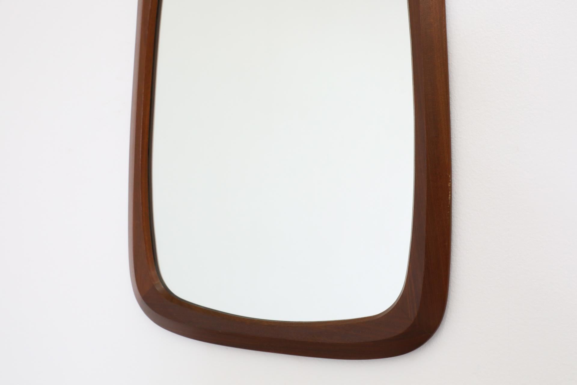 Schwere Ateljé Glas & Trä Stil geschnitzt Teakholz organische Form Spiegel Mid-Century (20. Jahrhundert) im Angebot