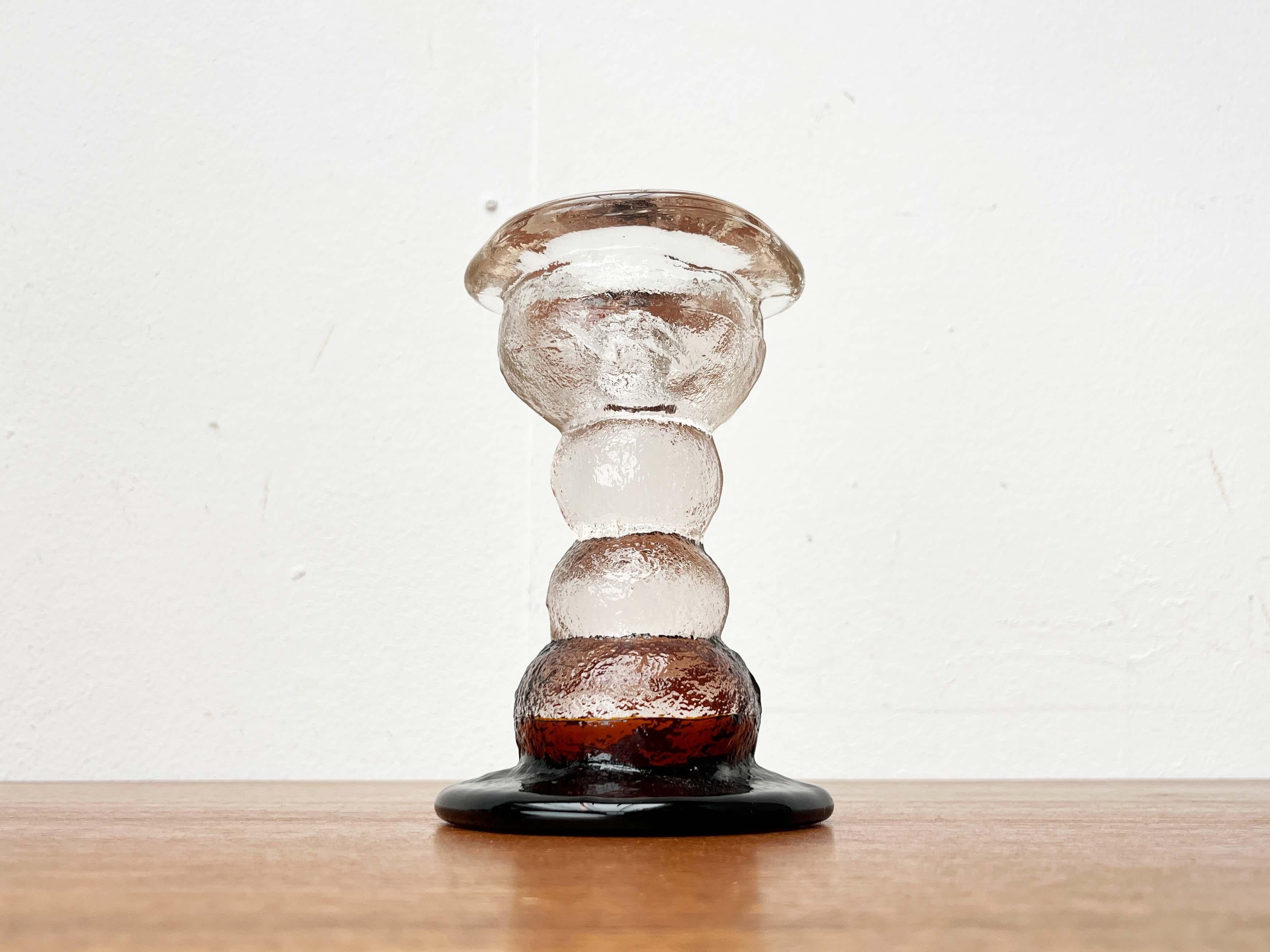 Finlandese Portacandele in vetro pesante di metà secolo moderno di Pertti Santalahti per Humppila in vendita