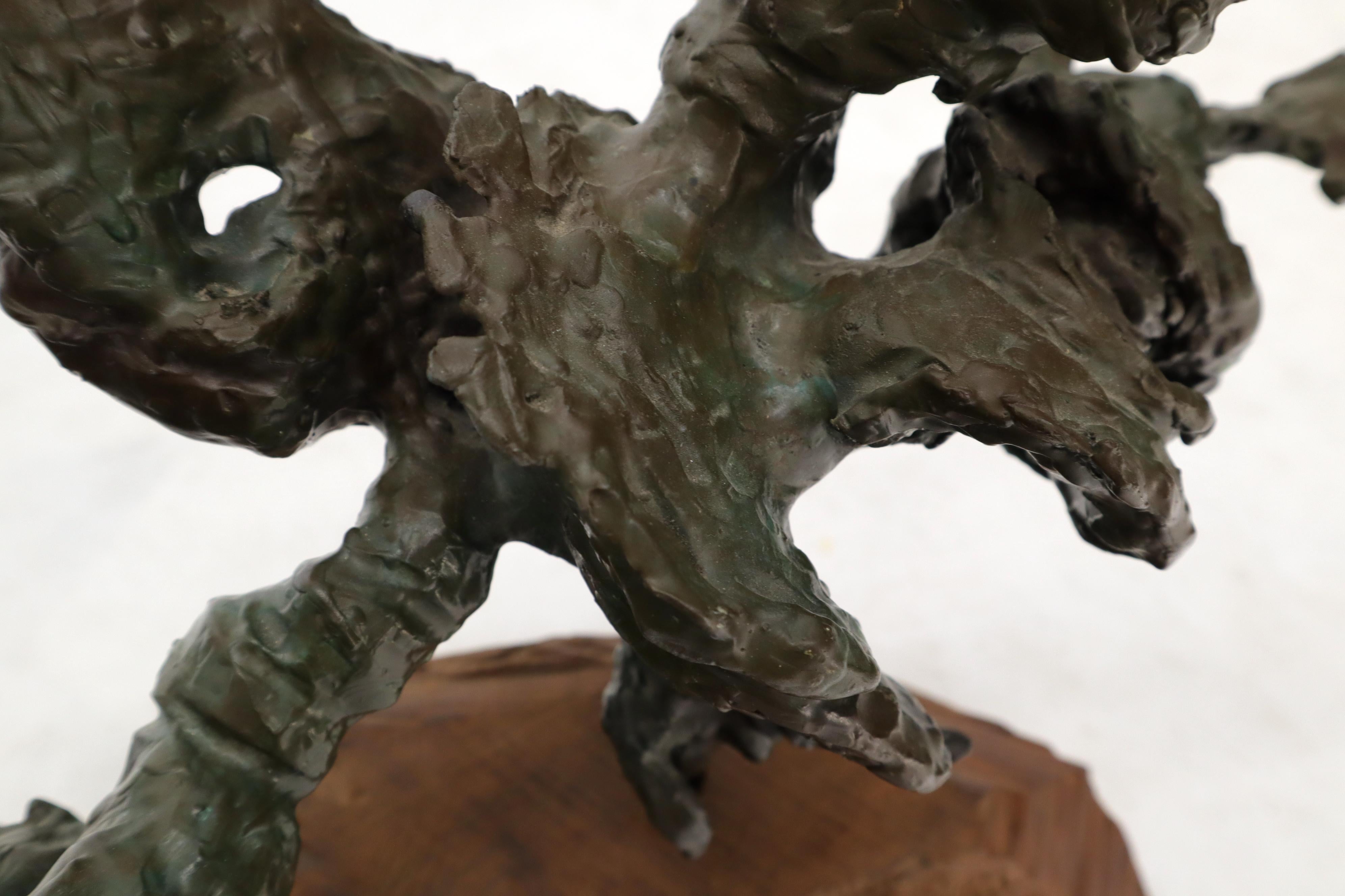 Scultura astratta in bronzo fuso di metà secolo moderno con supporto in vendita 8