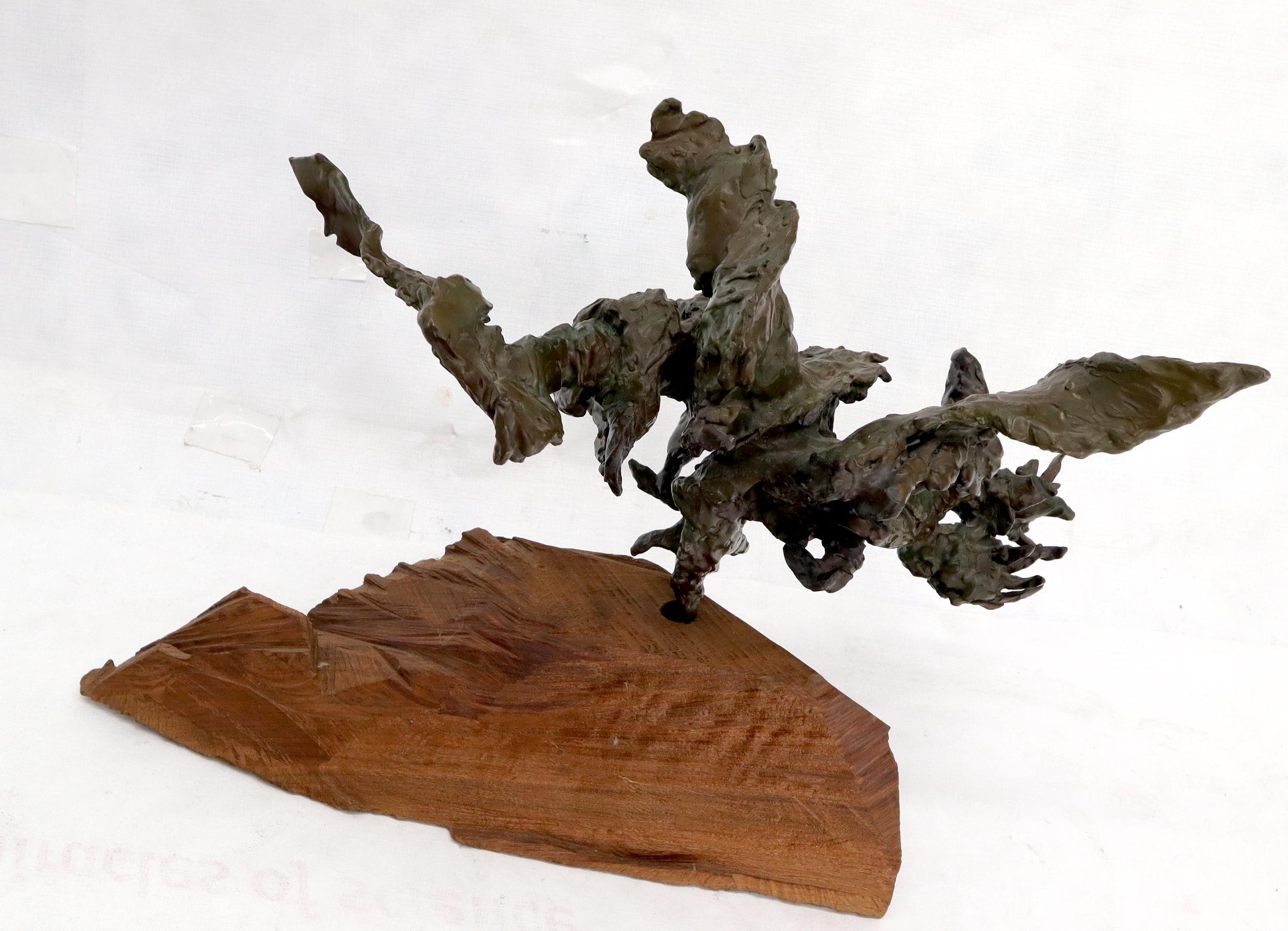 Bronzo Scultura astratta in bronzo fuso di metà secolo moderno con supporto in vendita