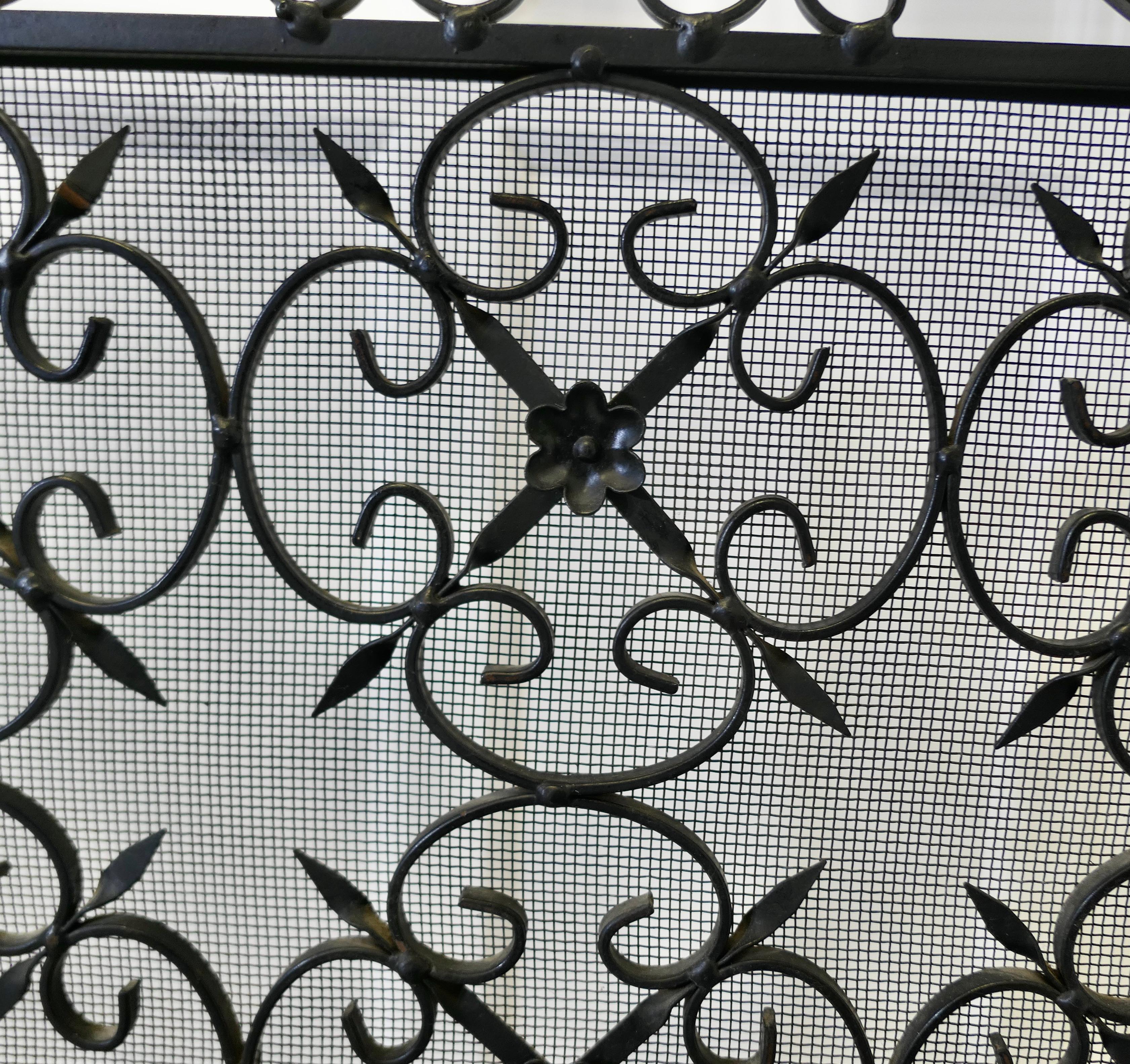 Heavy Old Gothic Wrought Iron Fire Screen  This is a very attractive piece 2