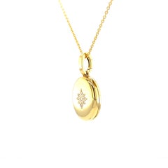 Heavy Oval Locket Pendant Necklace 18k Yellow Gold  Star Motif with 9 Diamonds