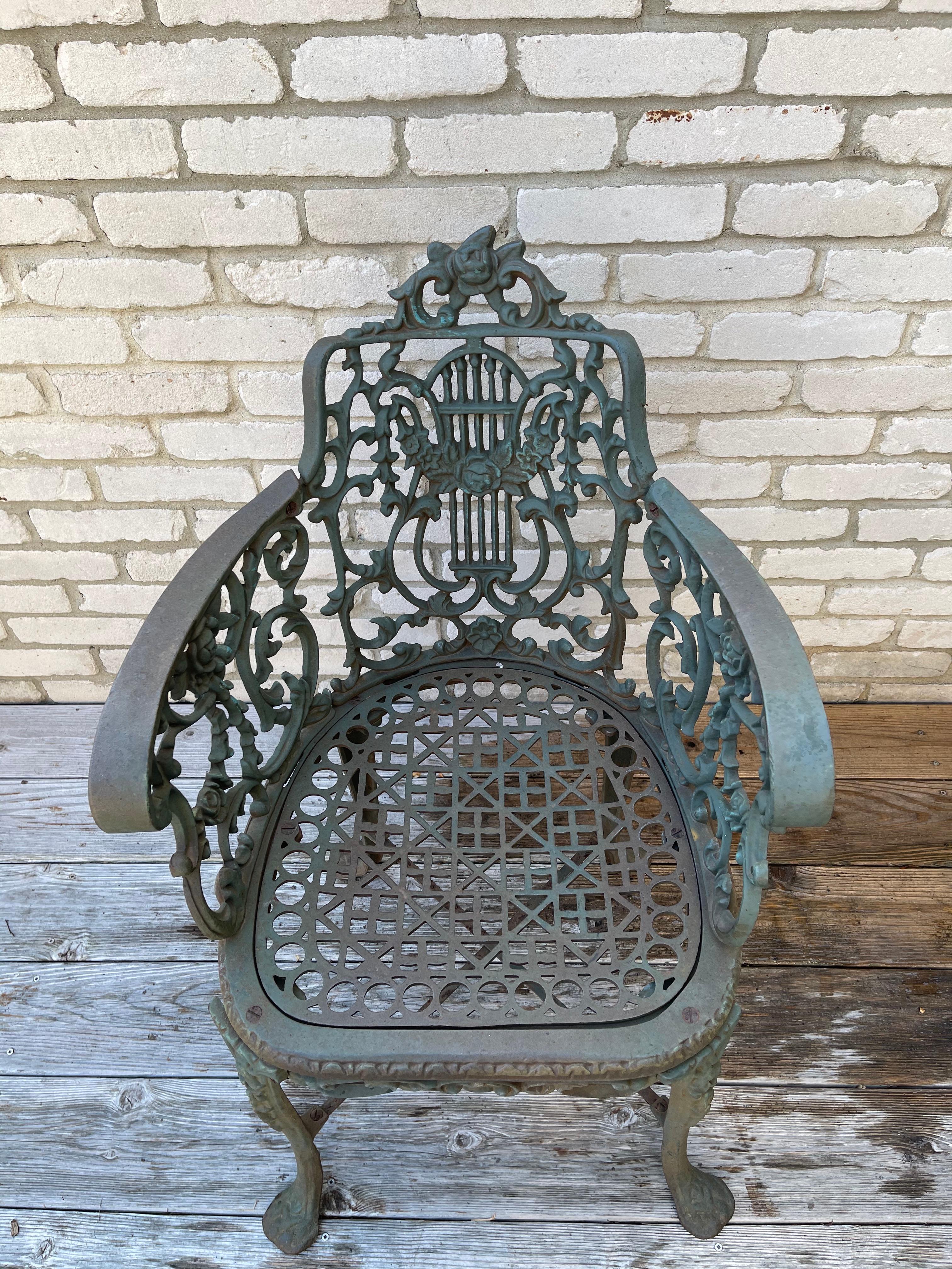 Heavy Painted Cast Iron Garden Chair in the Manner of Robert Wood In Good Condition For Sale In Chicago, IL