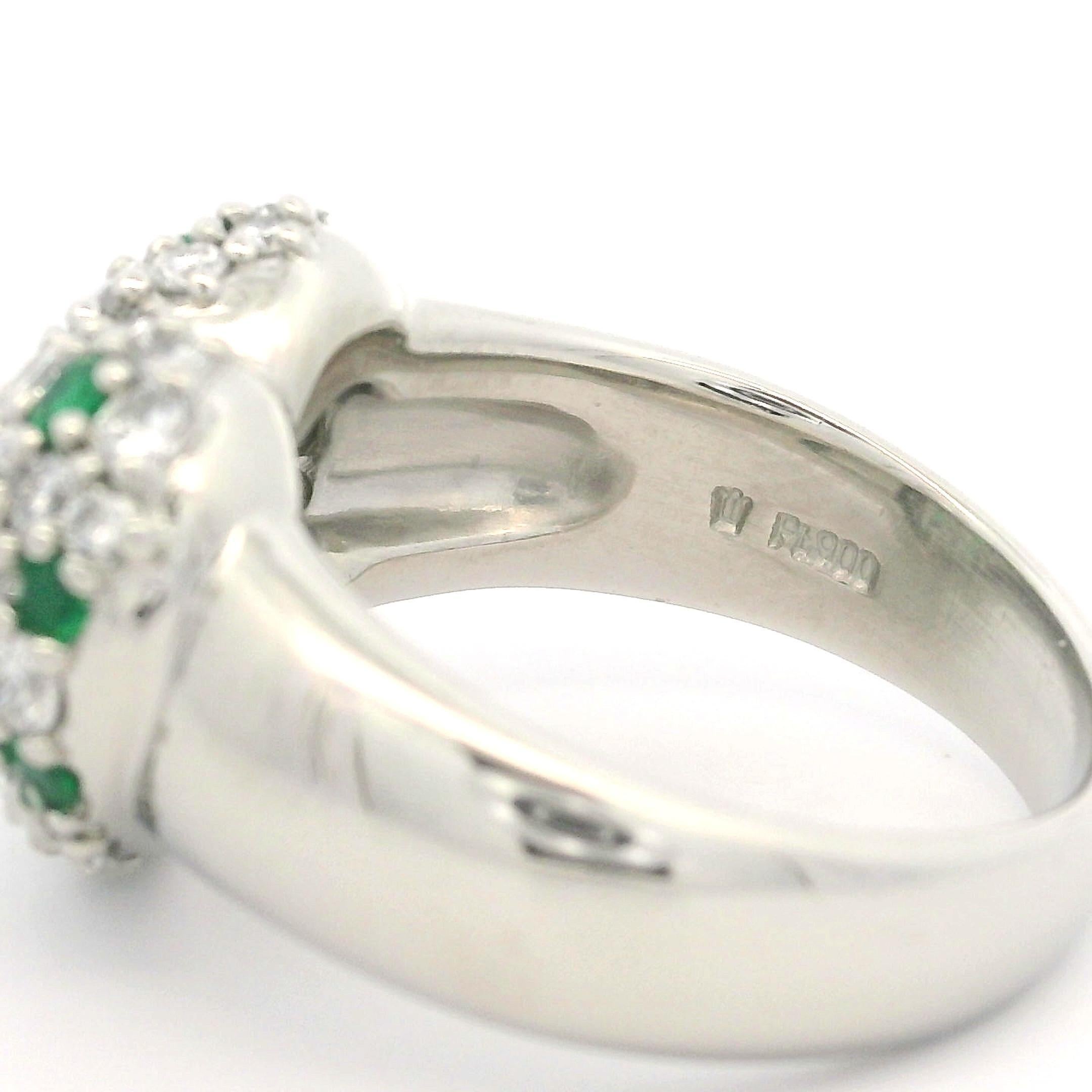 Anello di alta qualità in platino pesante con diamanti e smeraldi in pavé da 1,99 ct. in vendita 3