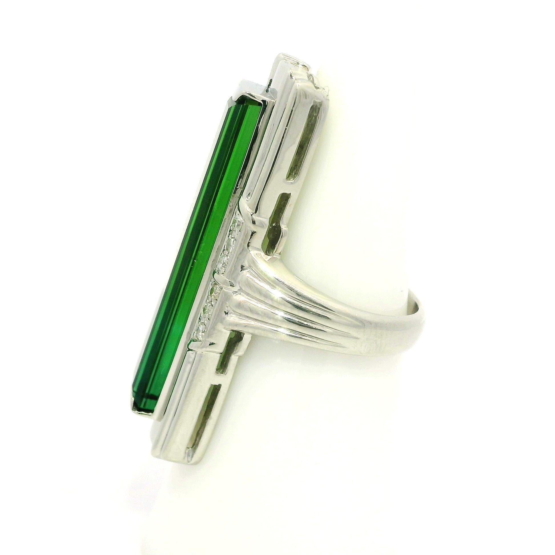 Anello in platino pesante GIA 9,03ct rettangolare lungo con tormalina Greene & Greene e diamanti in vendita 1
