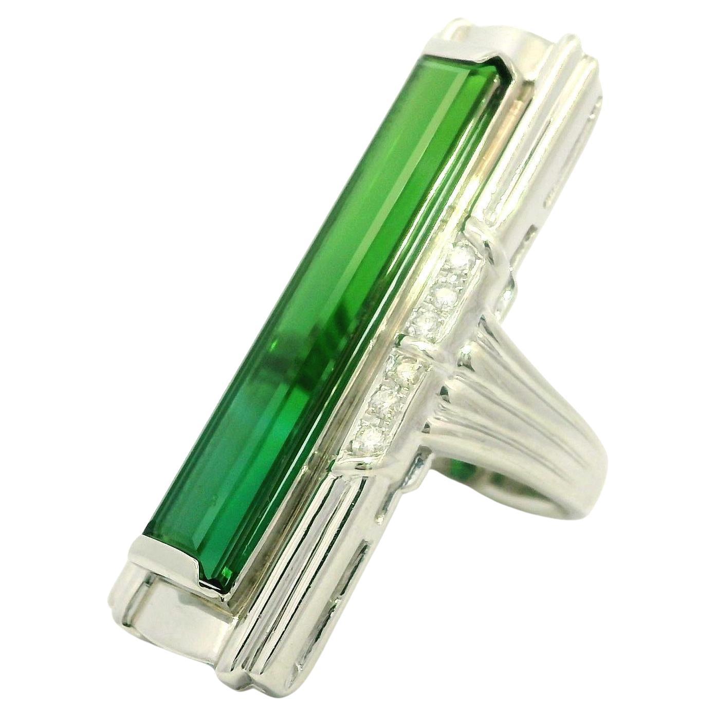 Anello in platino pesante GIA 9,03ct rettangolare lungo con tormalina Greene & Greene e diamanti in vendita
