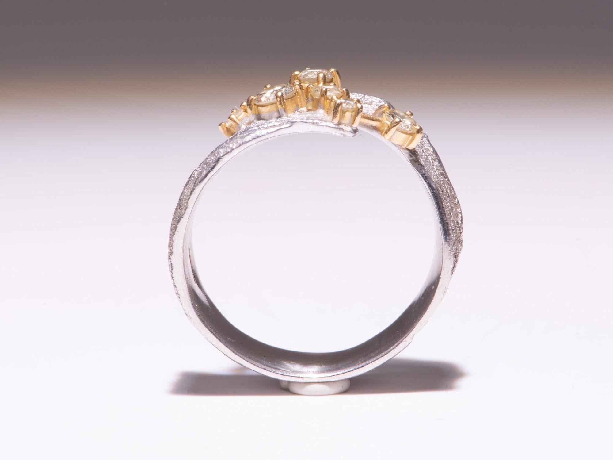 Heavy Platinum Textured Ring with Diamond Designer Brand Tomoyuki Suganuma V1115 In New Condition For Sale In Osprey, FL