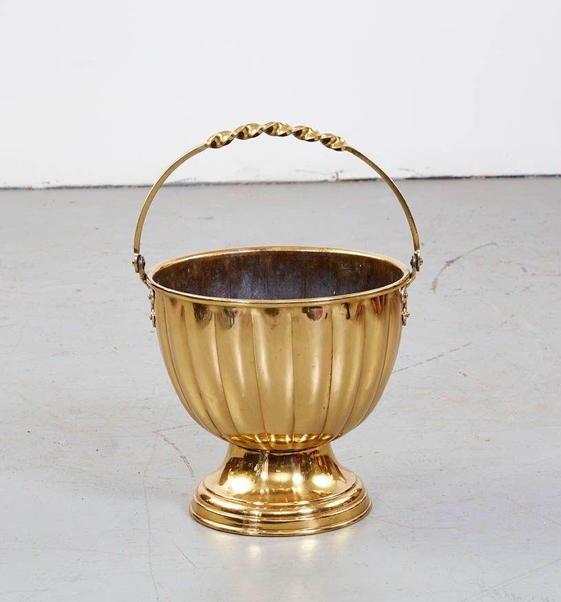 Early 20th Century Fluted Brass Champagne Bucket For Sale