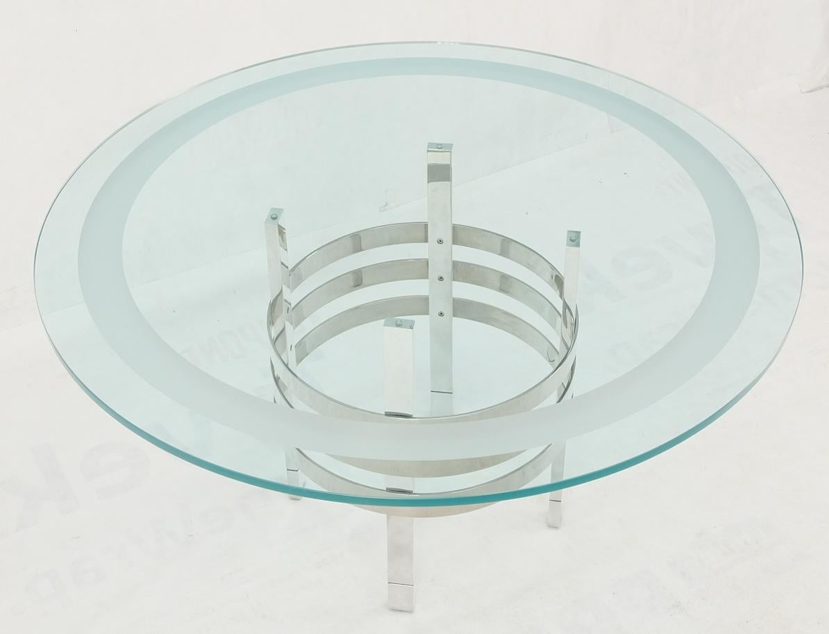 American Heavy Polished Solid Stainless Steel Glass Round Dining Game Table Ribbed Design For Sale