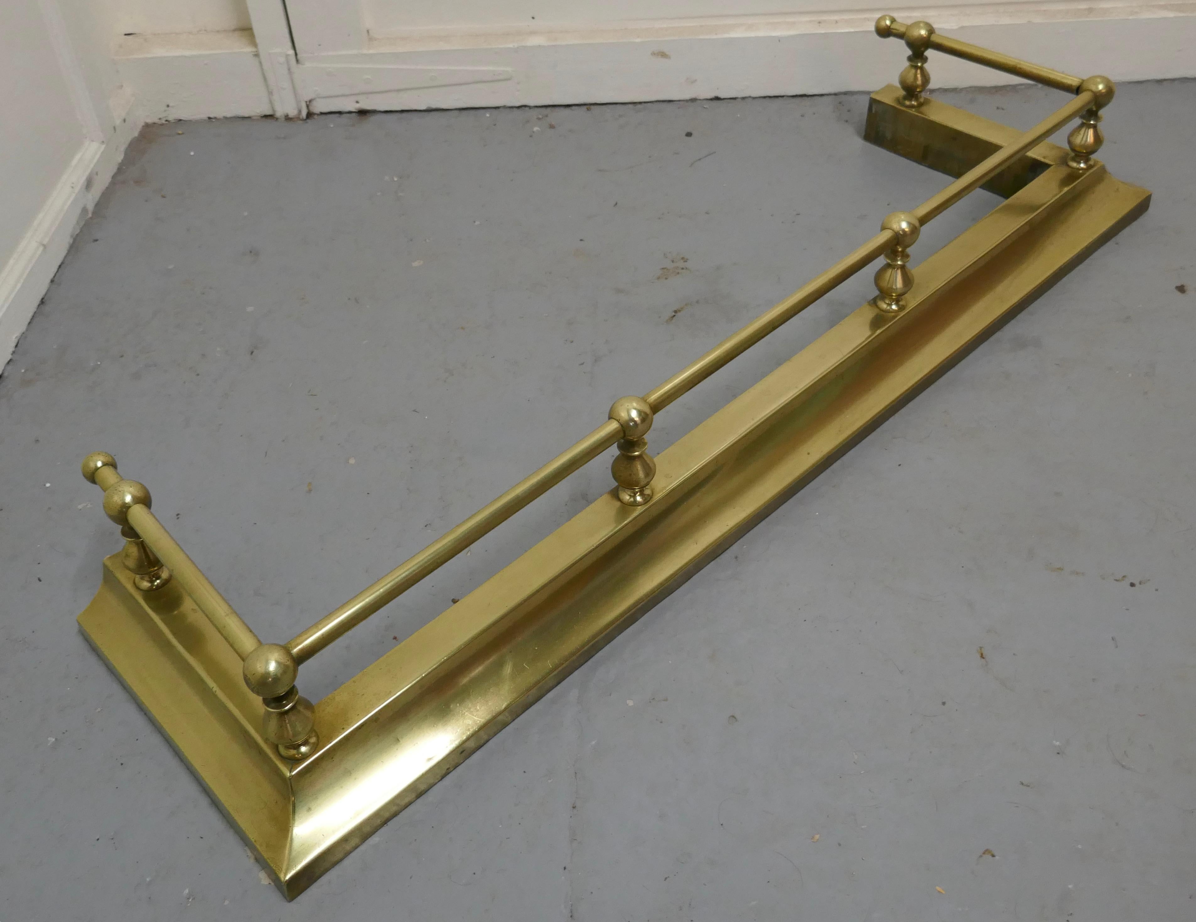 Heavy Quality Victorian Brass Fender 1