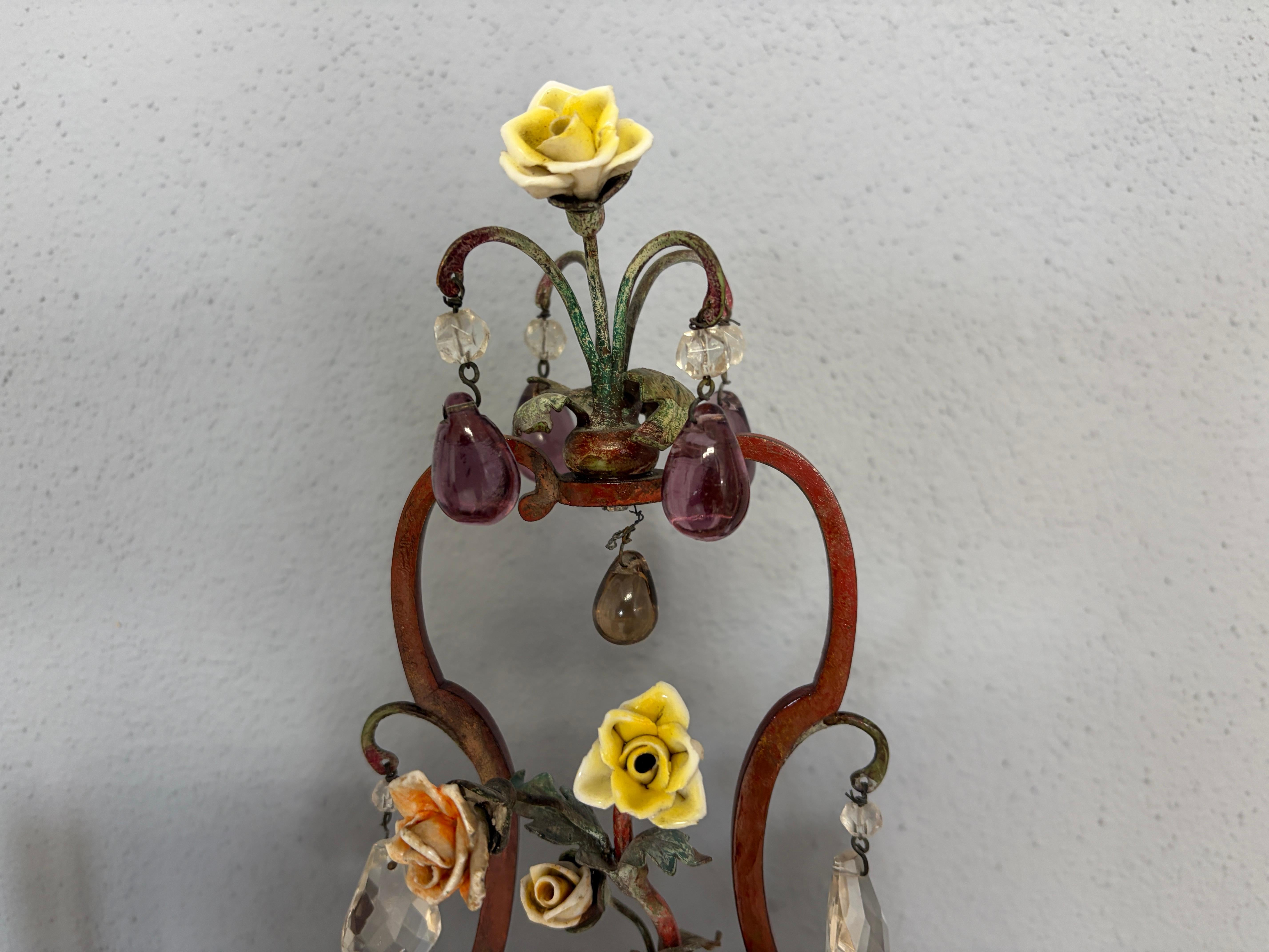 Lampes à gouttes Murano avec abat-jour, lourdes roses rouges et pommes, Italie, CIRCA 1900 en vente 4