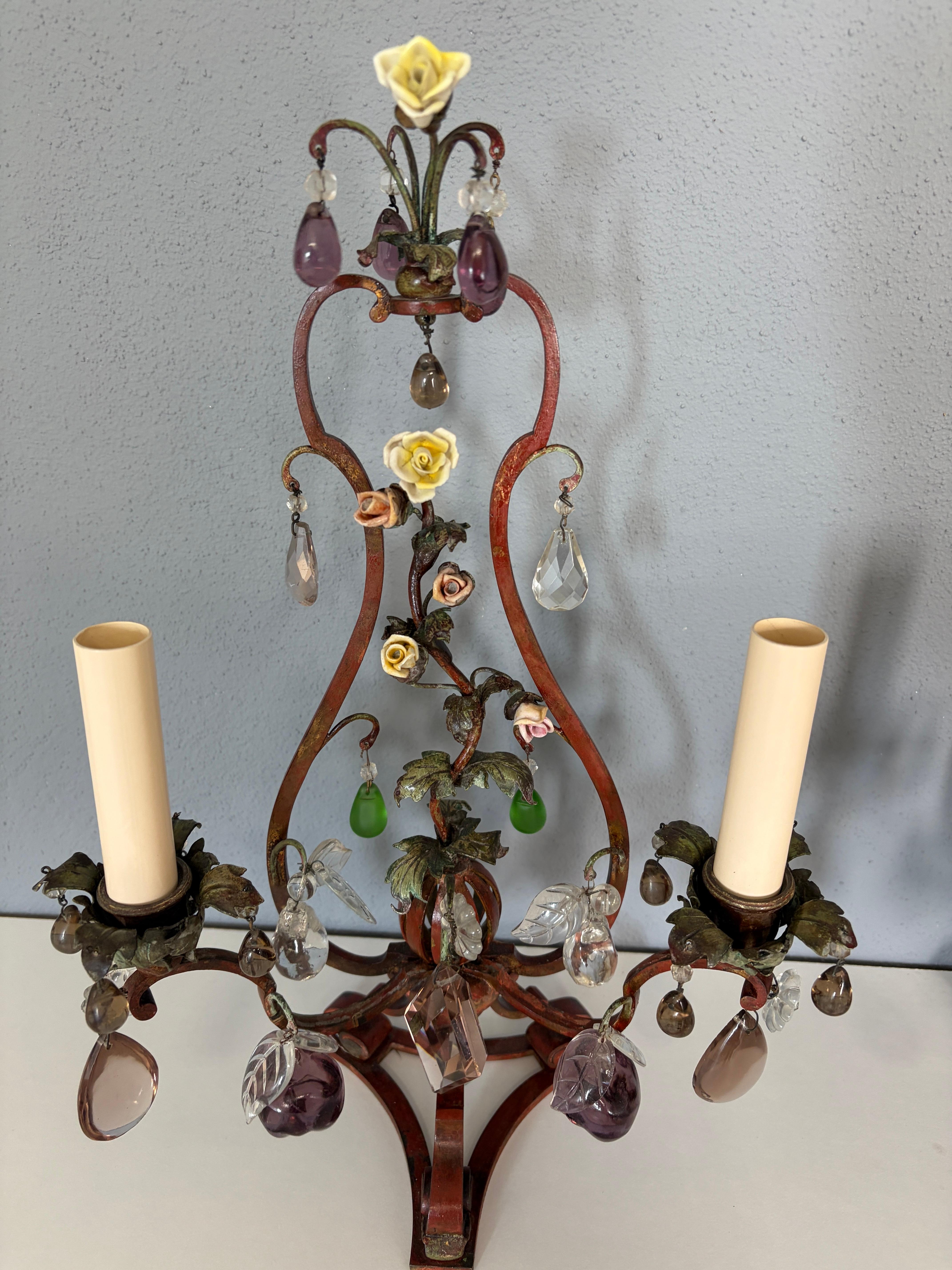 Lampes à gouttes Murano avec abat-jour, lourdes roses rouges et pommes, Italie, CIRCA 1900 en vente 1