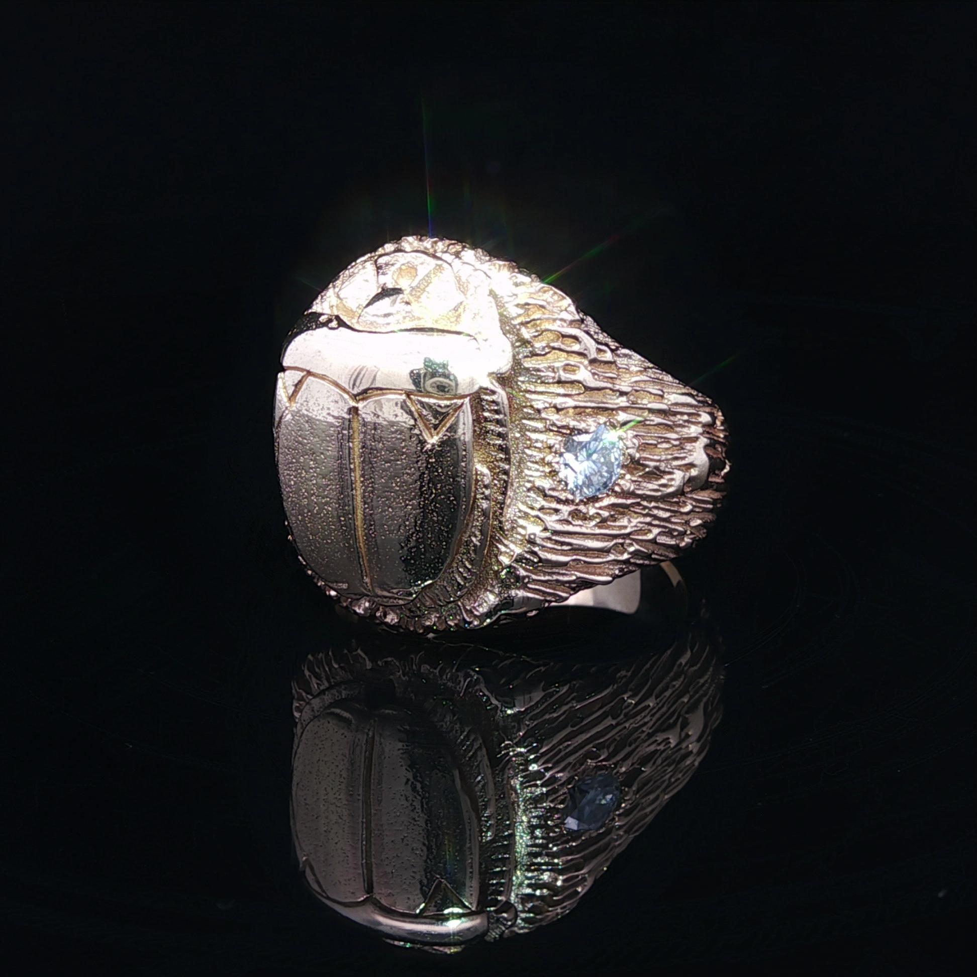 Anillo Escarabajo Pesado Oro Amarillo 14k 0,34ctw Diamante Textura Detallada Corte brillante en venta