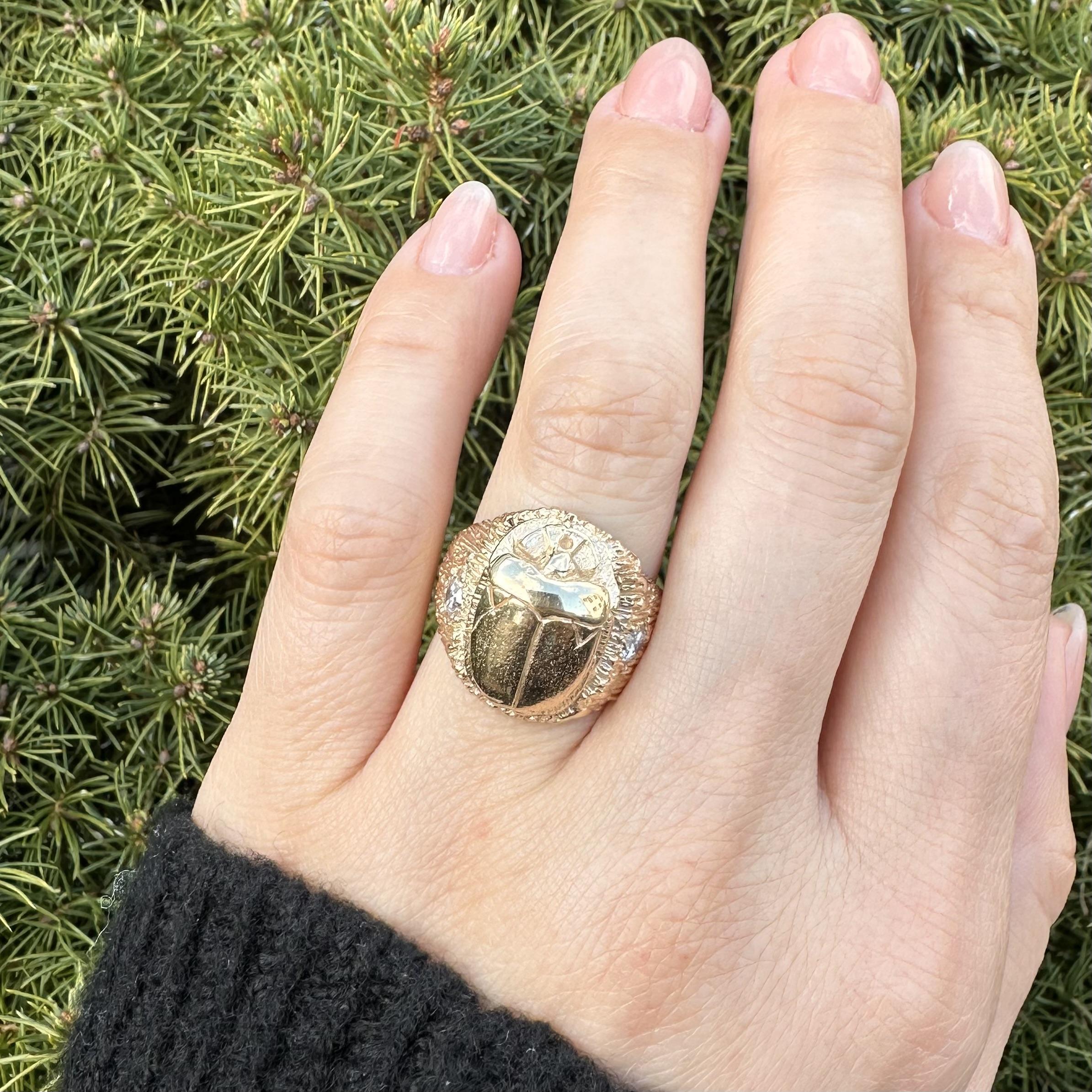 Anillo Escarabajo Pesado Oro Amarillo 14k 0,34ctw Diamante Textura Detallada en Bueno estado para la venta en Montclair, NJ