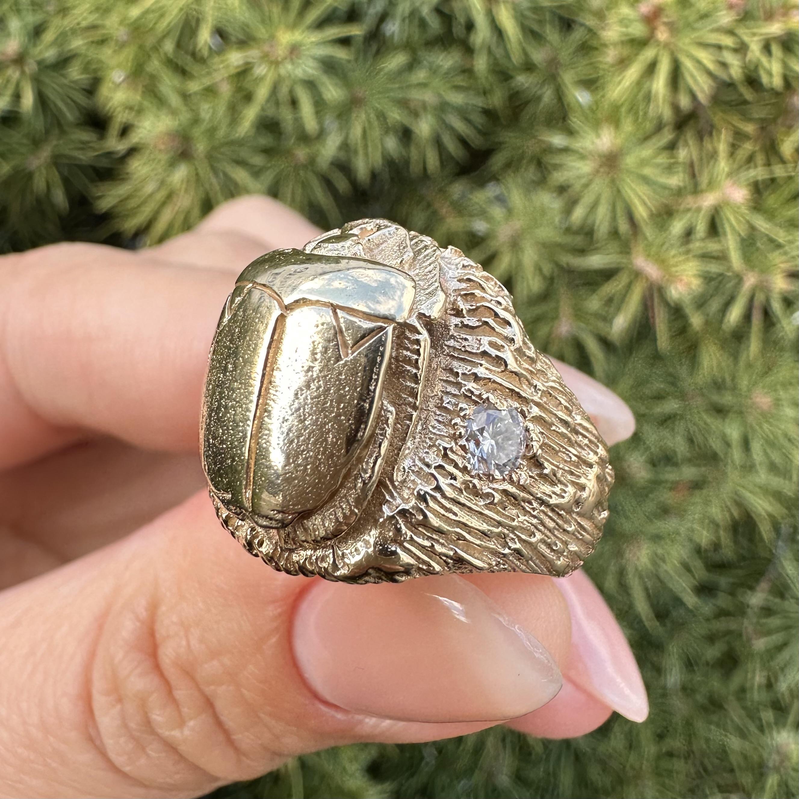 Anillo Escarabajo Pesado Oro Amarillo 14k 0,34ctw Diamante Textura Detallada en venta 2