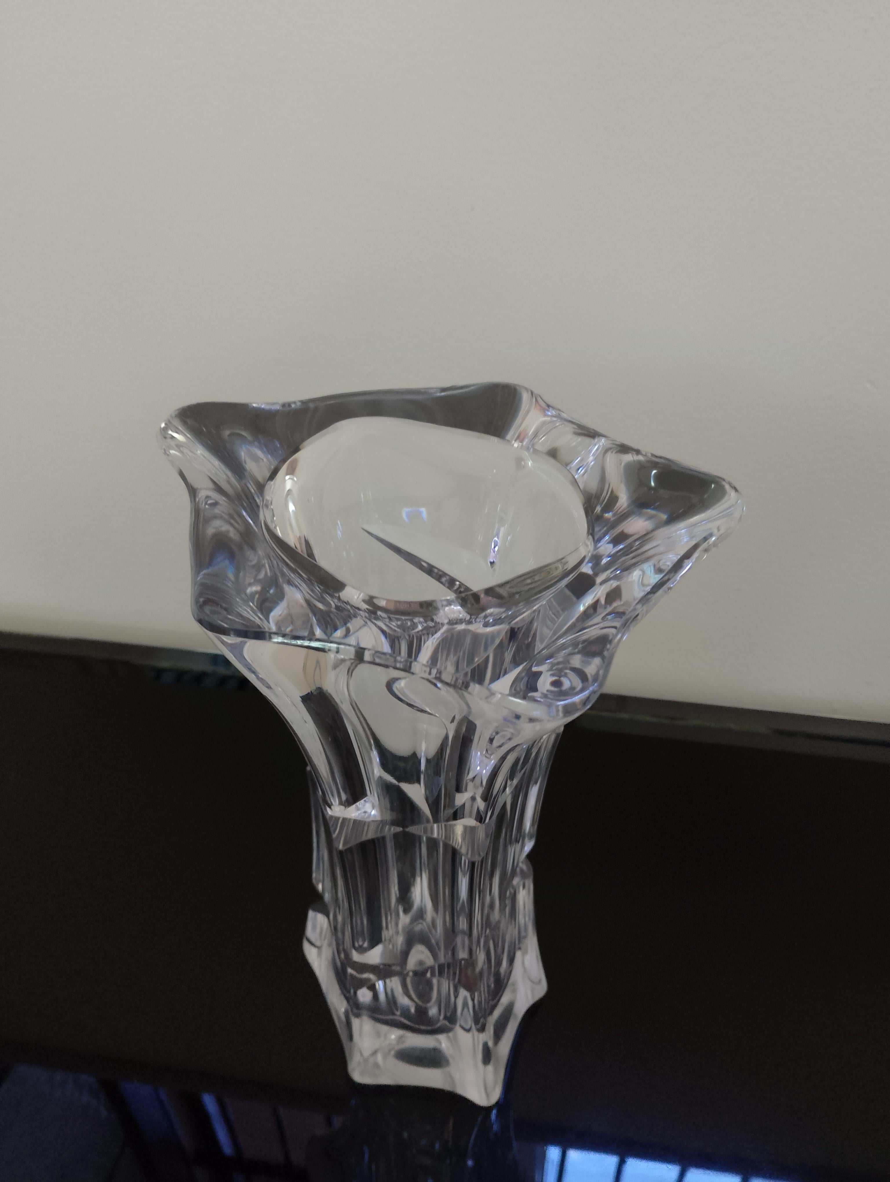 Vase lourd en cristal de Sèvres en vente 1