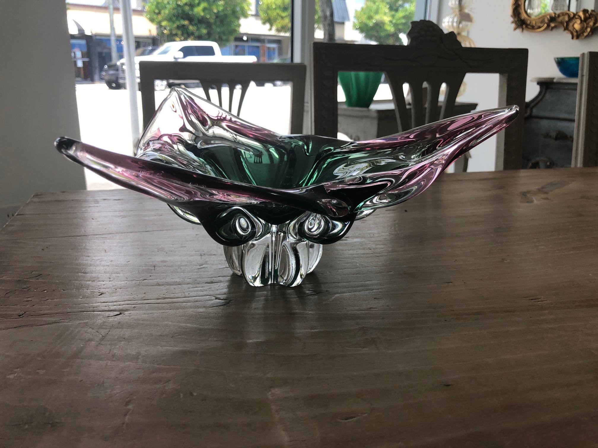 Italian Heavy Signed 1960s Murano Glass Bowl Triangle-Shaped Green and Pink For Sale