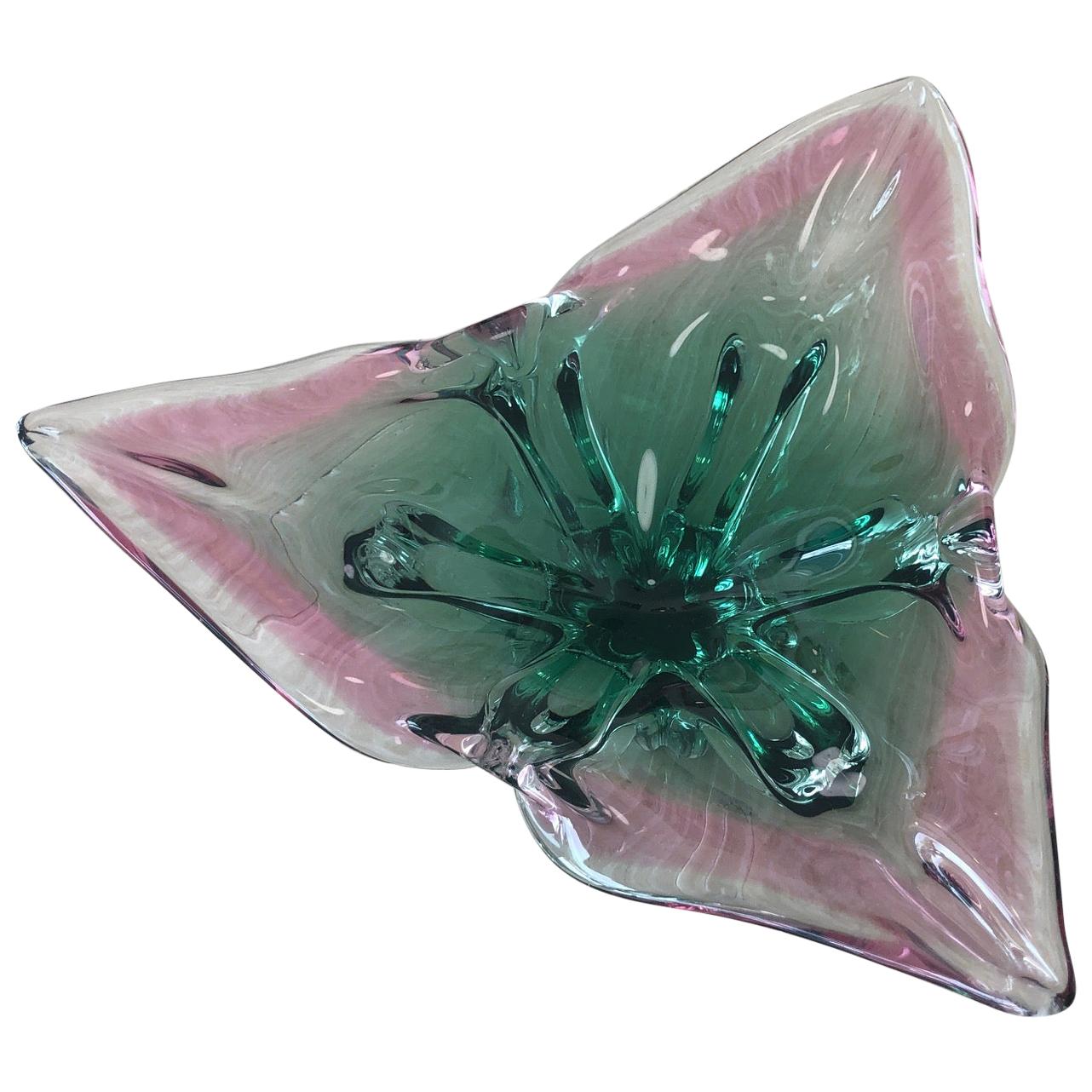 Heavy Signed 1960s Murano Glass Bowl Triangle-Shaped Green and Pink For Sale