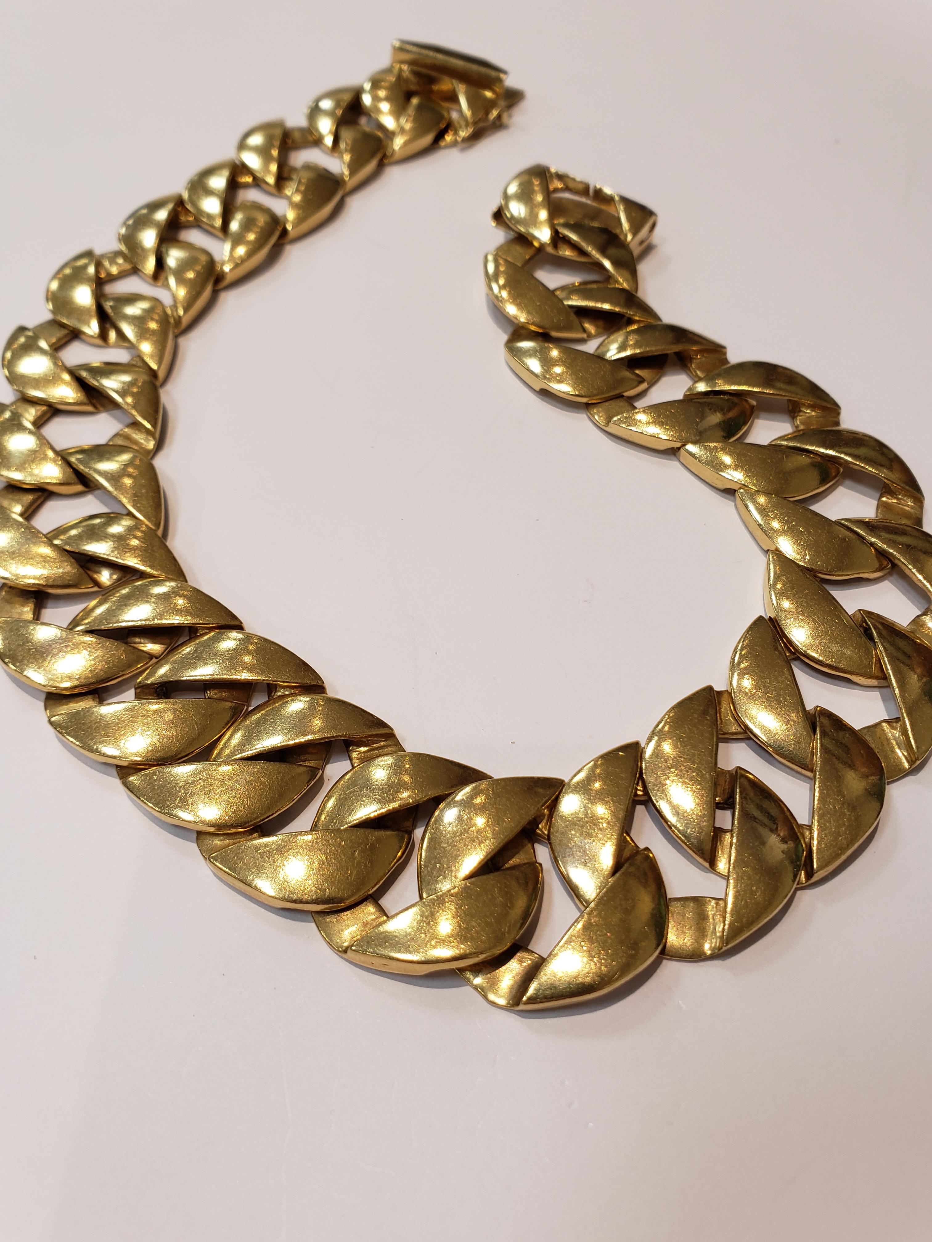 Heavy Solid 18 Karat Yellow Gold Round Link Necklace In Fair Condition For Sale In Red Bank, NJ
