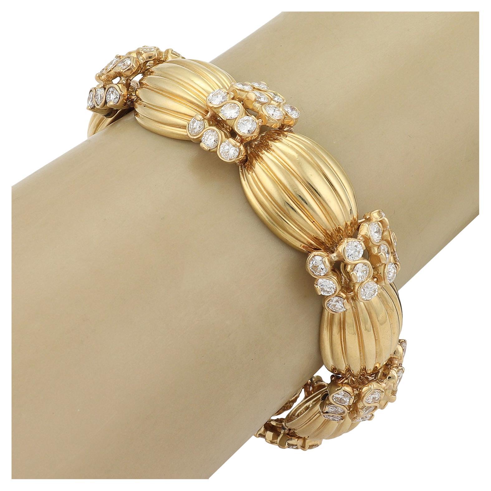 Heavy Solid 18k Yellow Gold 9.00ct Diamonds Ribbed Link Bracelet