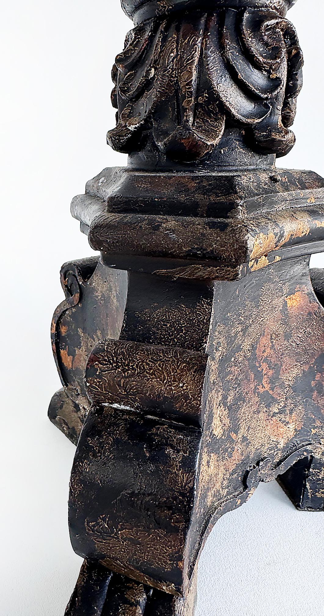 Pareja de lámparas de pie de estilo renacimiento colonial español tradicional pesado siglo XX en venta