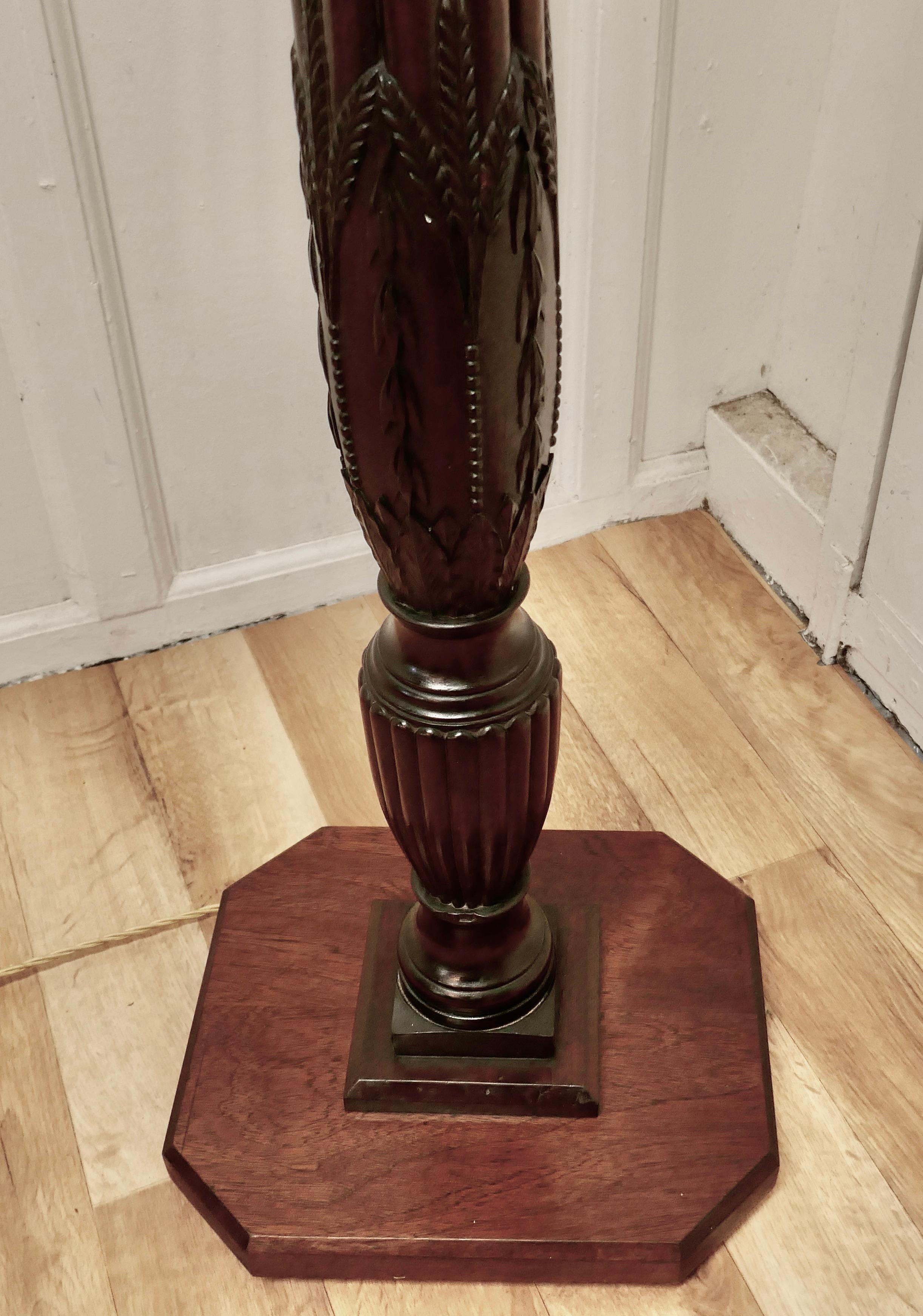 Heavy Turned Mahogany Floor Standing or Standard Lamp In Good Condition For Sale In Chillerton, Isle of Wight