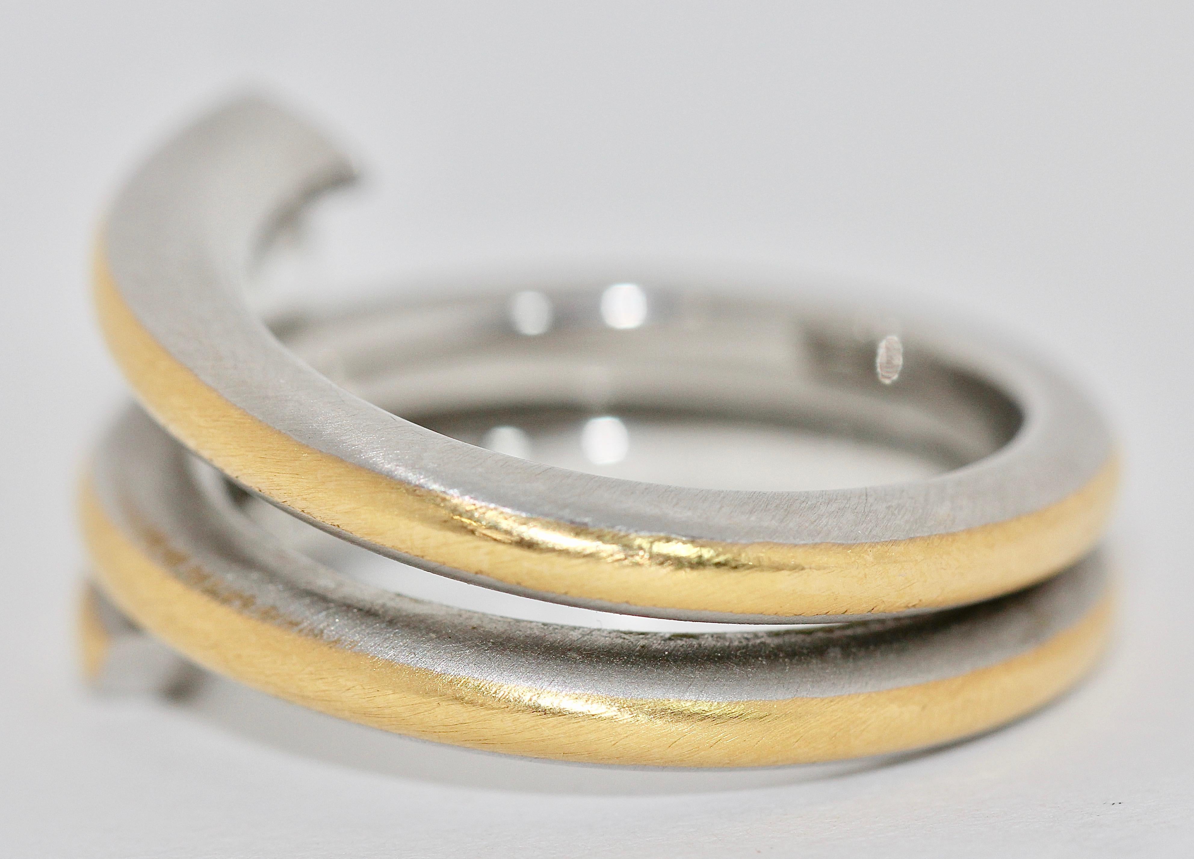 Modern Heavy Twisted Tension Ring 950 Platinum and 21.6 Karat Gold For Sale