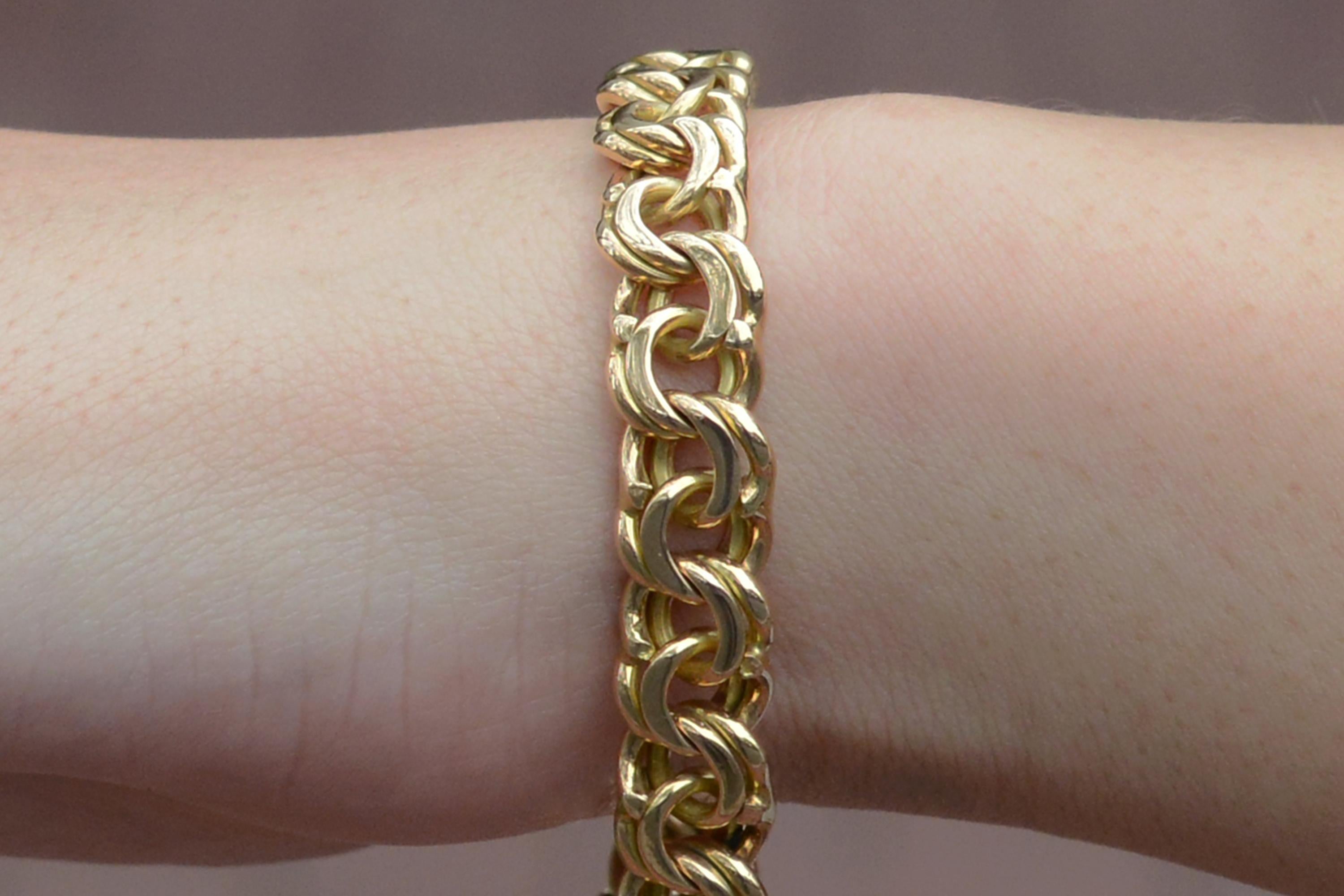 Rétro Heavy Vintage 18k Rose Gold Link Charm Bracelet en vente