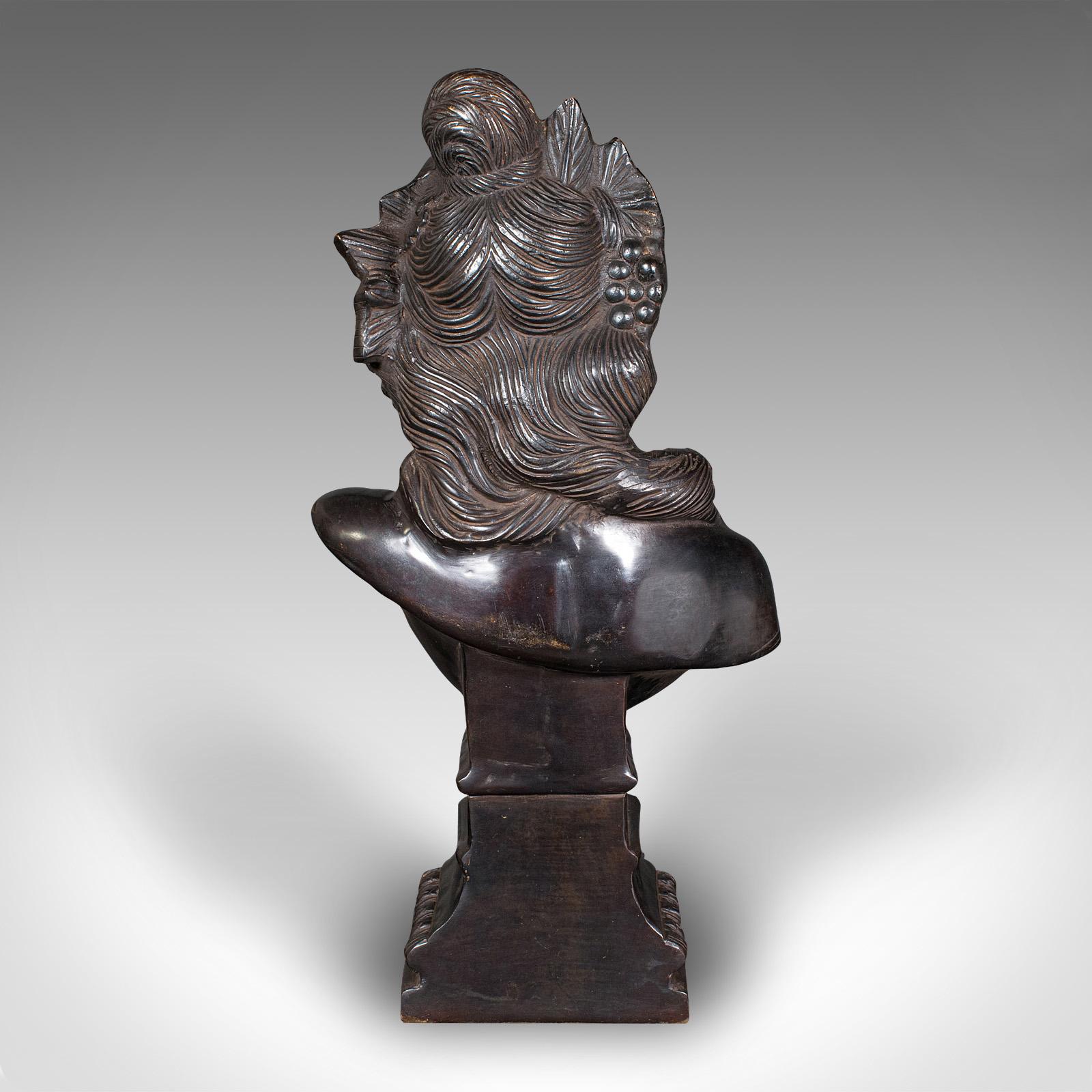 Metà XX secolo Busto femminile boemo d'epoca, continentale, bronzo, dopo l'Art Nouveau, 1930 in vendita