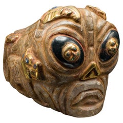 Tête de divinité vintage d'Amérique du Sud, cristal sculpté, métal doré, artefact