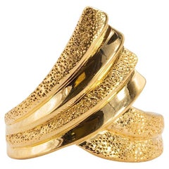 Heavy Vintage Fan Ring in Textured 14K Yellow Gold