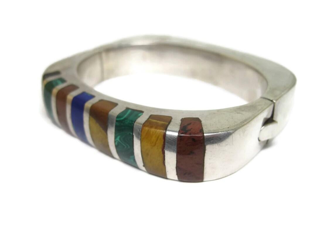 Heavy Vintage Mexican Sterling Inlaid Bangle Bracelet In Good Condition For Sale In Webster, SD
