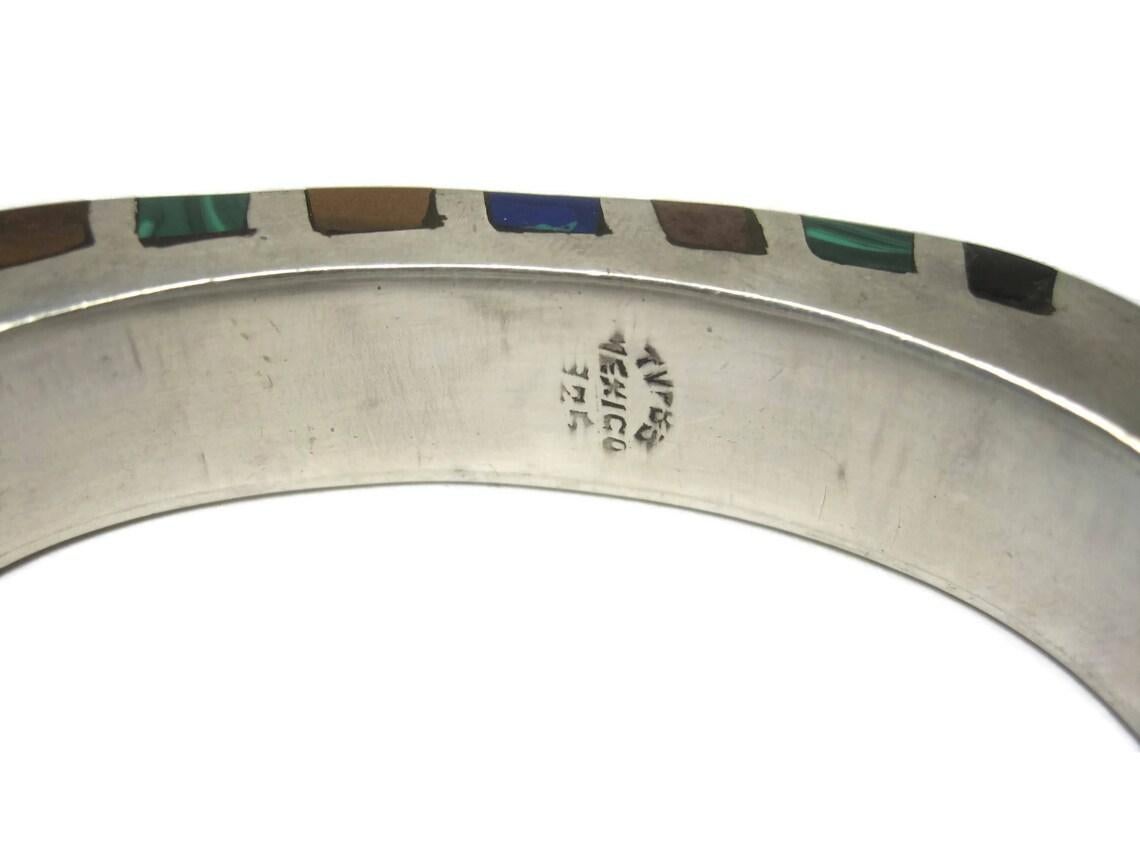 Women's or Men's Heavy Vintage Mexican Sterling Inlaid Bangle Bracelet For Sale