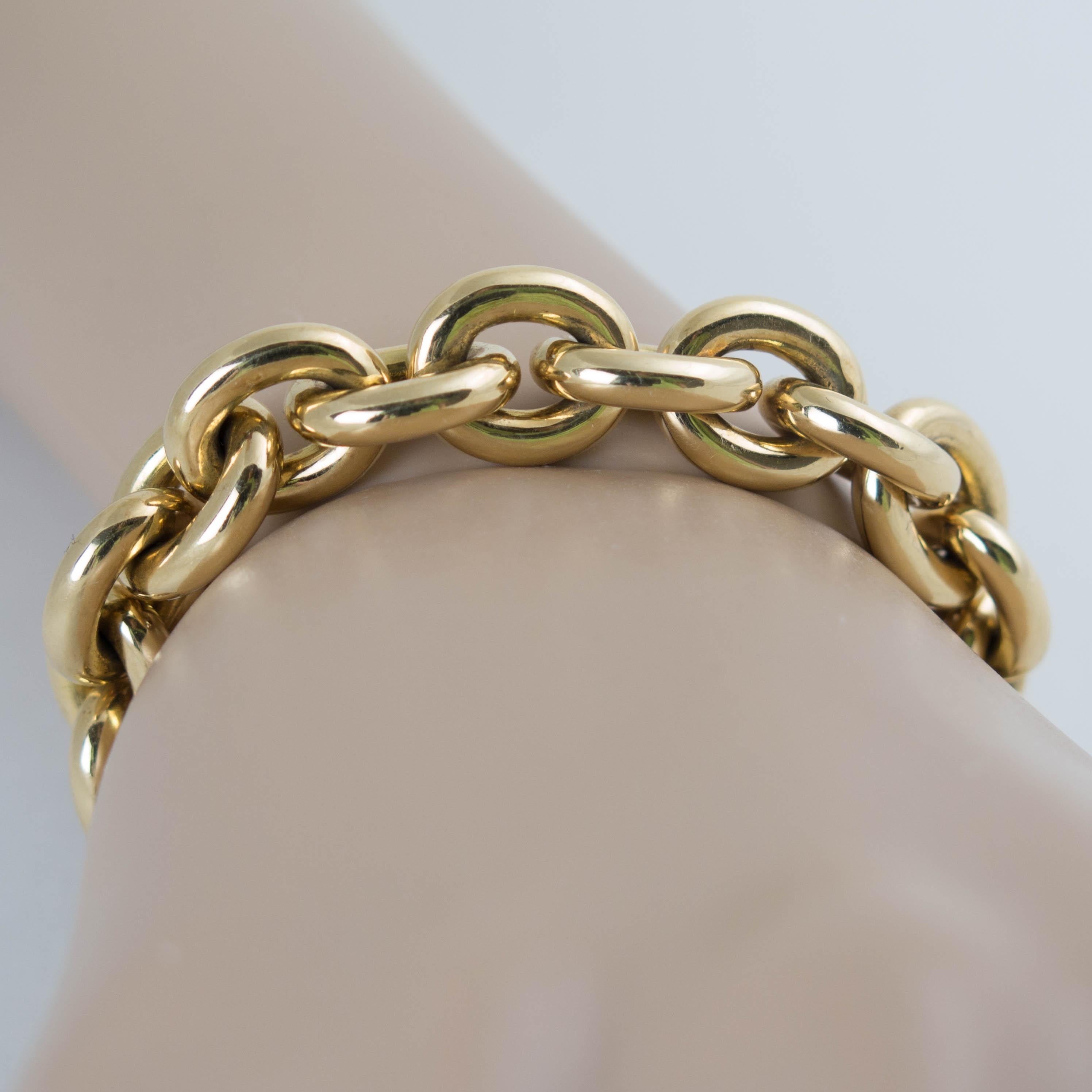 Modern Heavy Vintage Pomellato 18k Gold Chain Link Bracelet