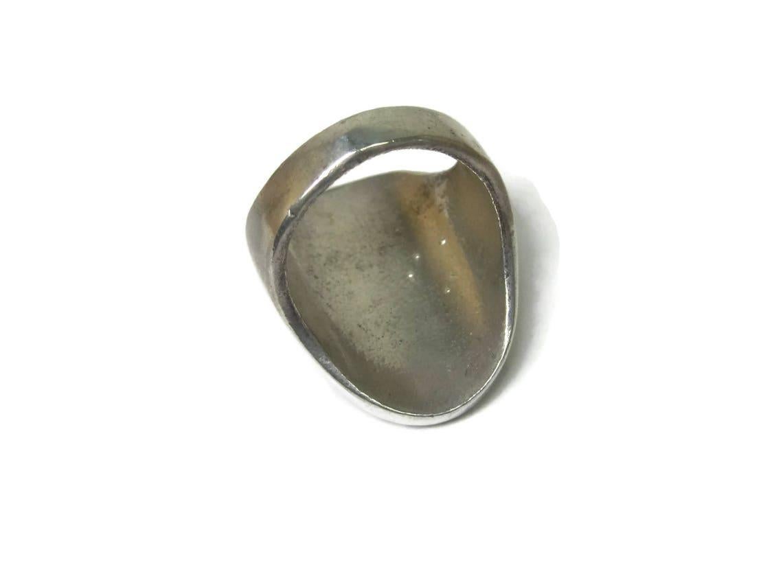 Heavy Vintage Southwestern Turquoise Chip Inlay Ring Size 9.5 In Excellent Condition For Sale In Webster, SD