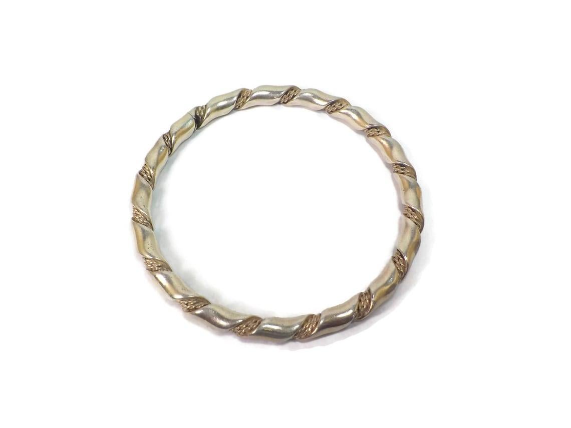 Heavy Vintage Twisted Sterling Bangle Bracelet 7.75 Inches Southwestern In Excellent Condition For Sale In Webster, SD