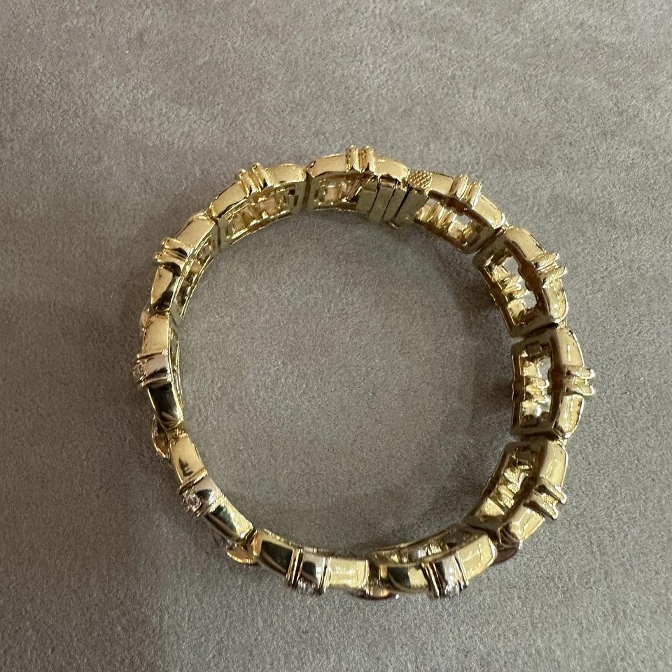 Heavy Vintage X Bracelet with Diamond Links in 18k Yellow Gold For Sale 3