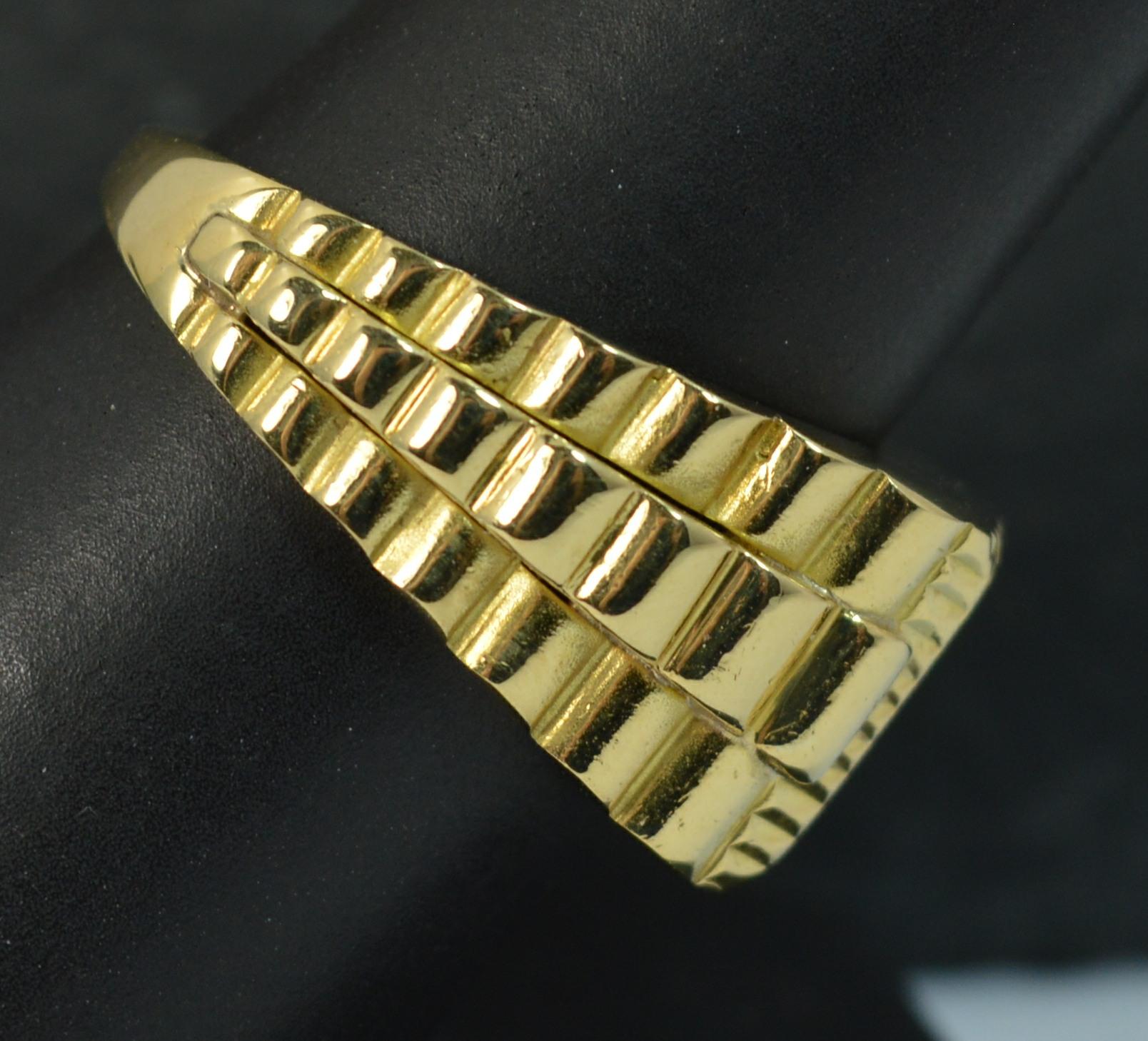 Modern Heavy VS1 0.50 Carat Diamond 18 Carat Gold Rolex Design Men's Signet Ring