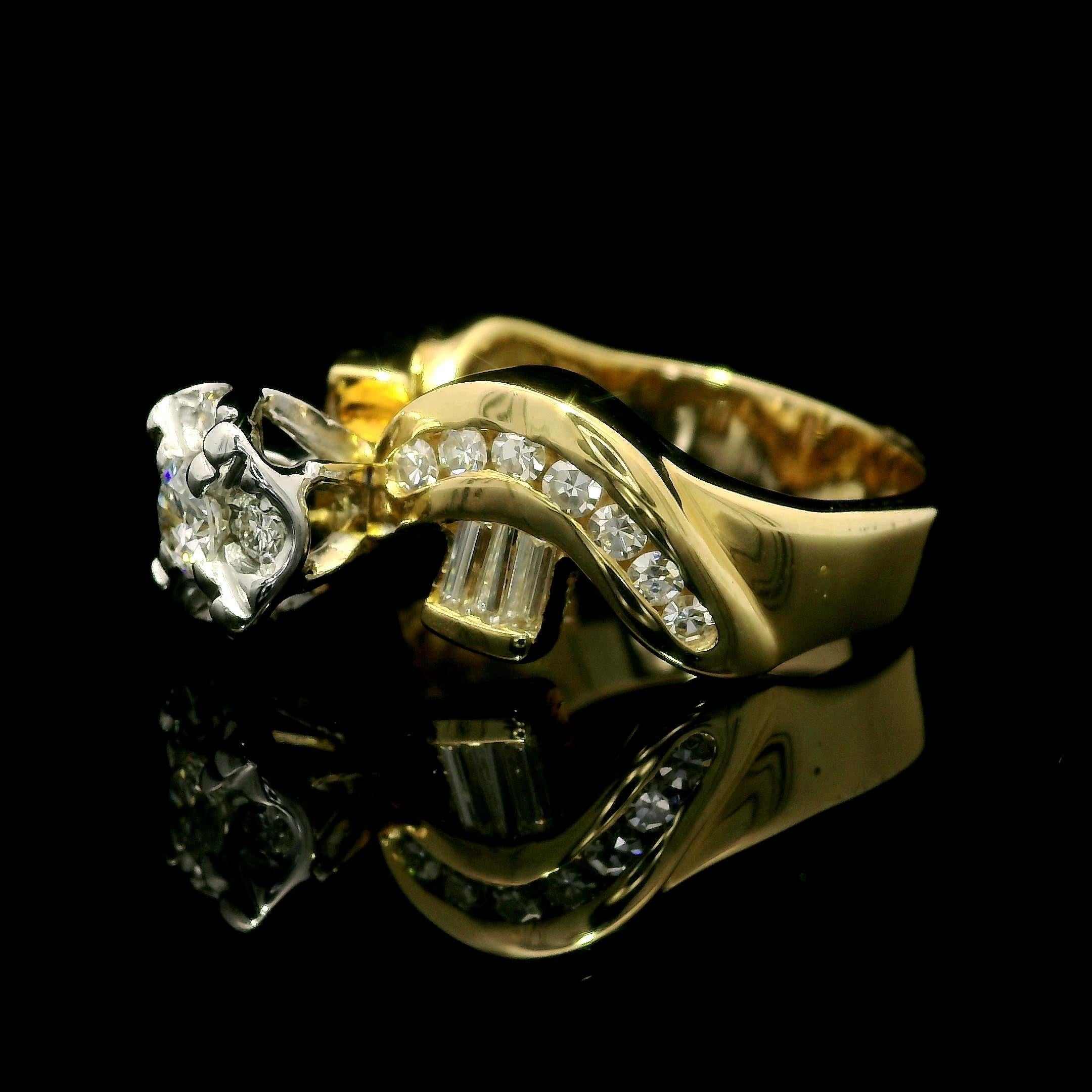 Schwerer, gut verarbeiteter zweifarbiger Goldring mit 1ctw Diamant in einzigartiger Illusion, Solitär-Look im Angebot 2